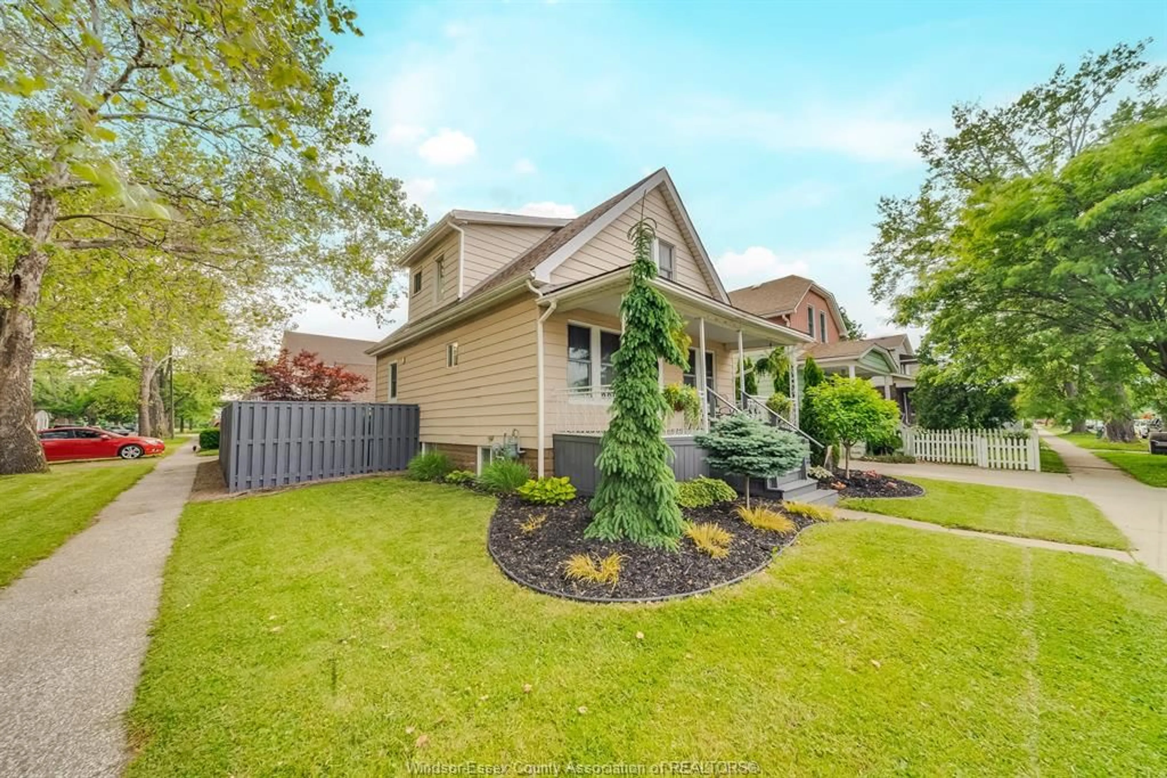 Unknown for 1697 ALBERT RD, Windsor Ontario N8Y 3R4