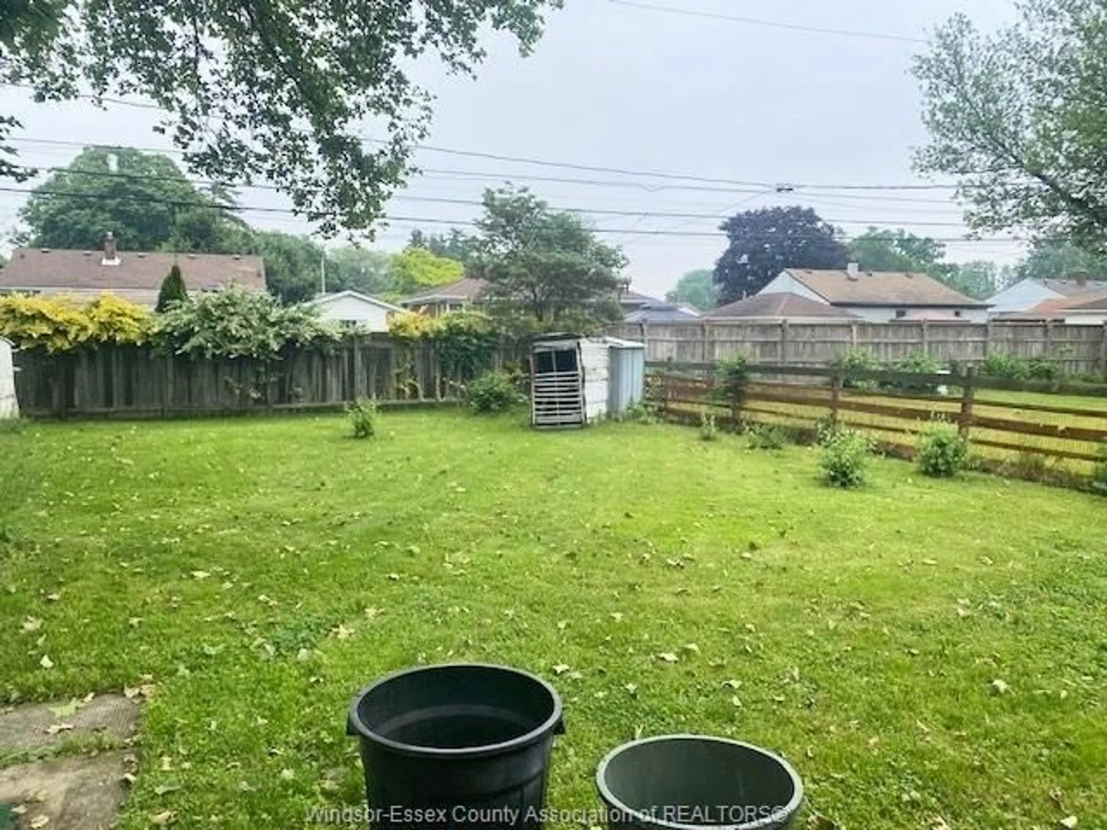 A pic from outside/outdoor area/front of a property/back of a property/a pic from drone, water/lake/river/ocean view for 3320 MCKAY, Windsor Ontario N9E 2R5