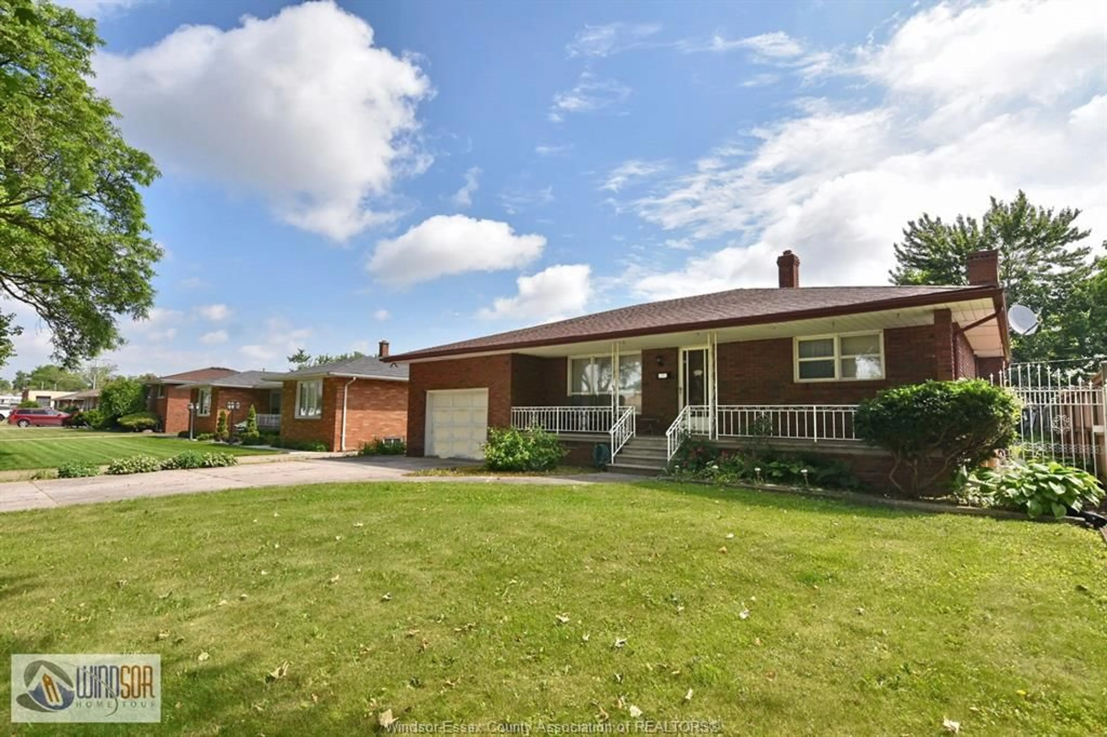 Home with brick exterior material, street for 1464 ROXBOROUGH, Windsor Ontario N9P 3H3