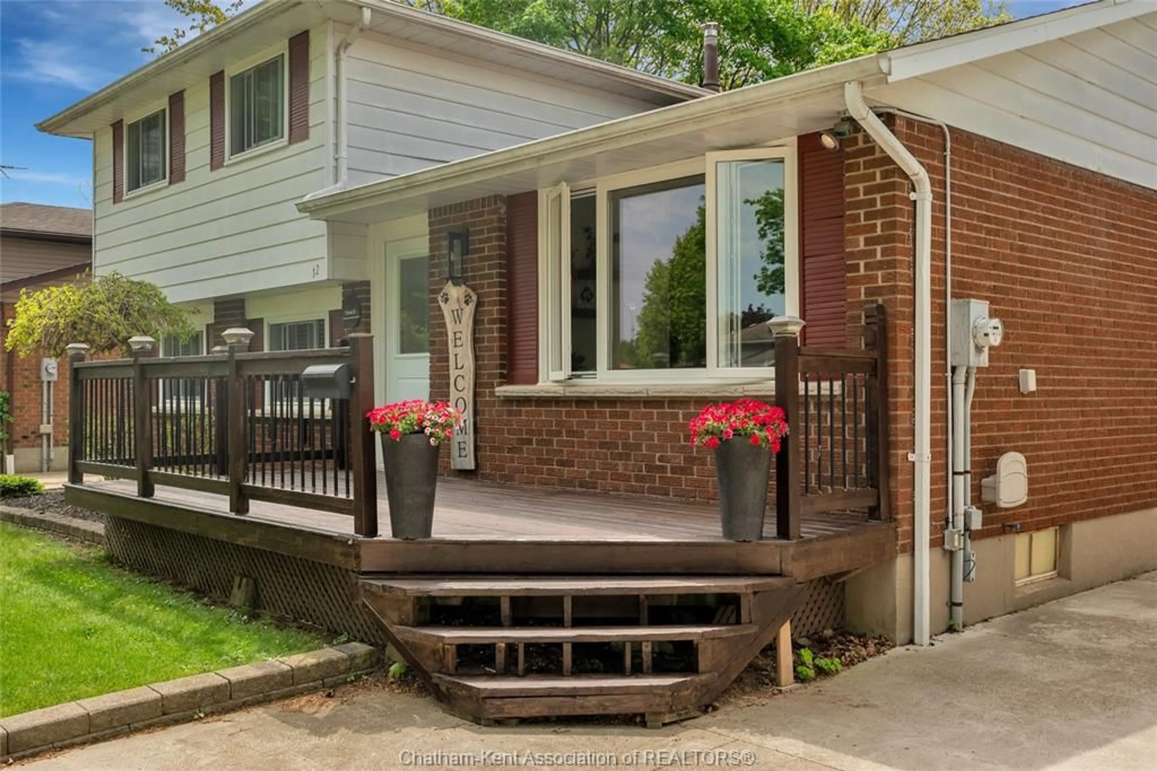 Unknown for 12 DONALDA Dr, Chatham Ontario N7L 4J5
