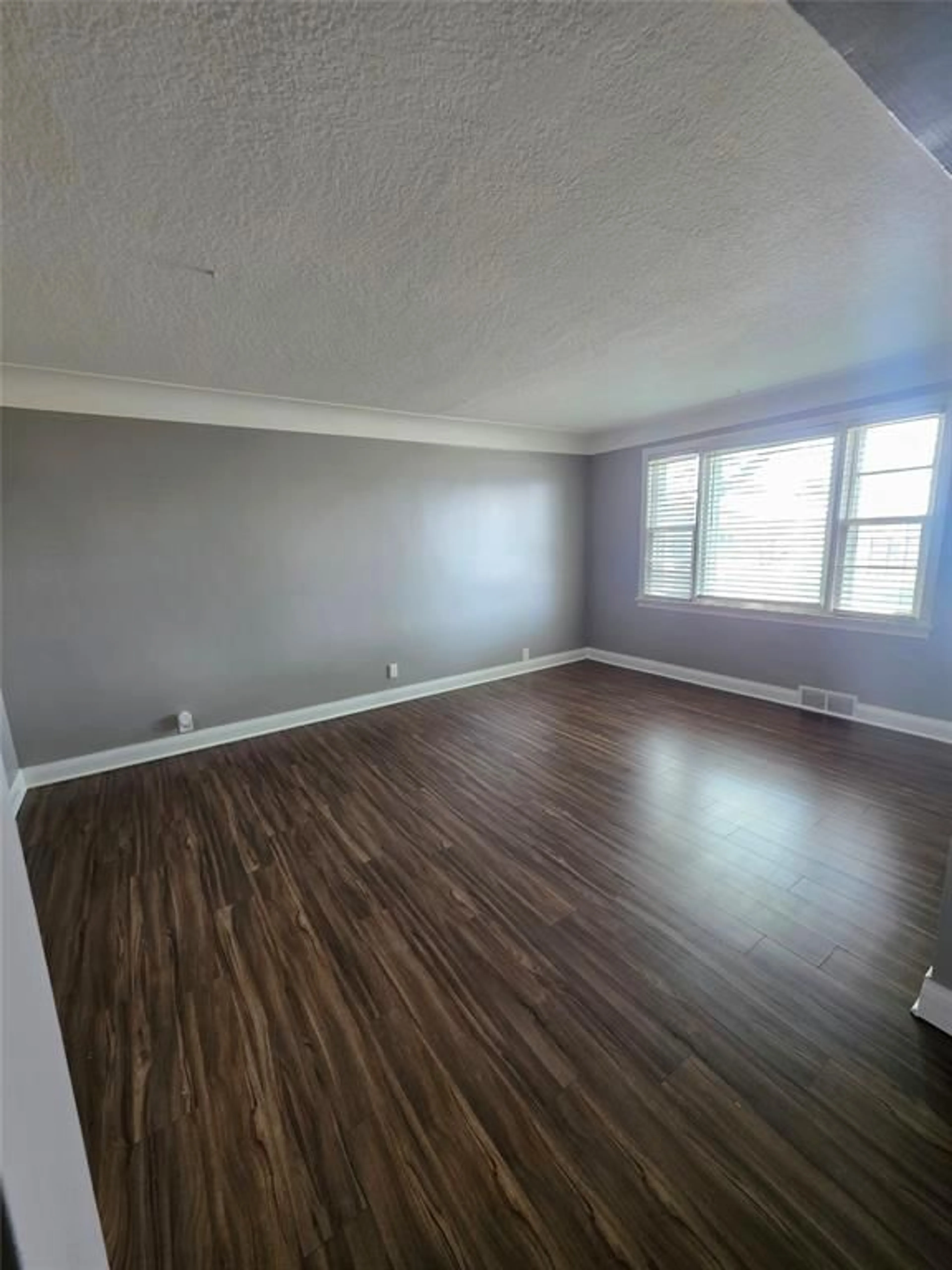 A pic of a room for 714 CAMPBELL St, Sarnia Ontario N7T 2J4
