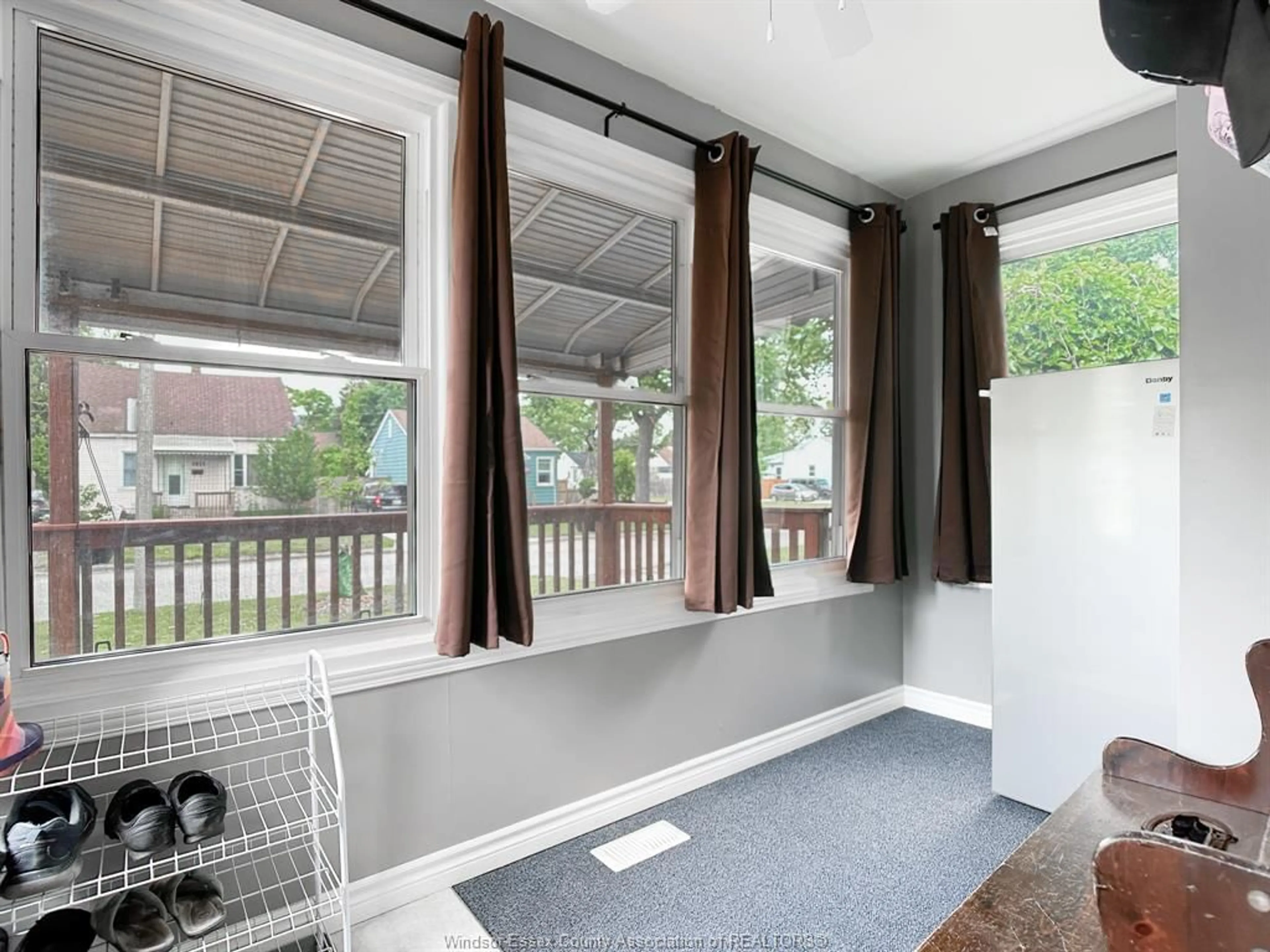 Patio, street for 1408 LABADIE, Windsor Ontario N8Y 4H1