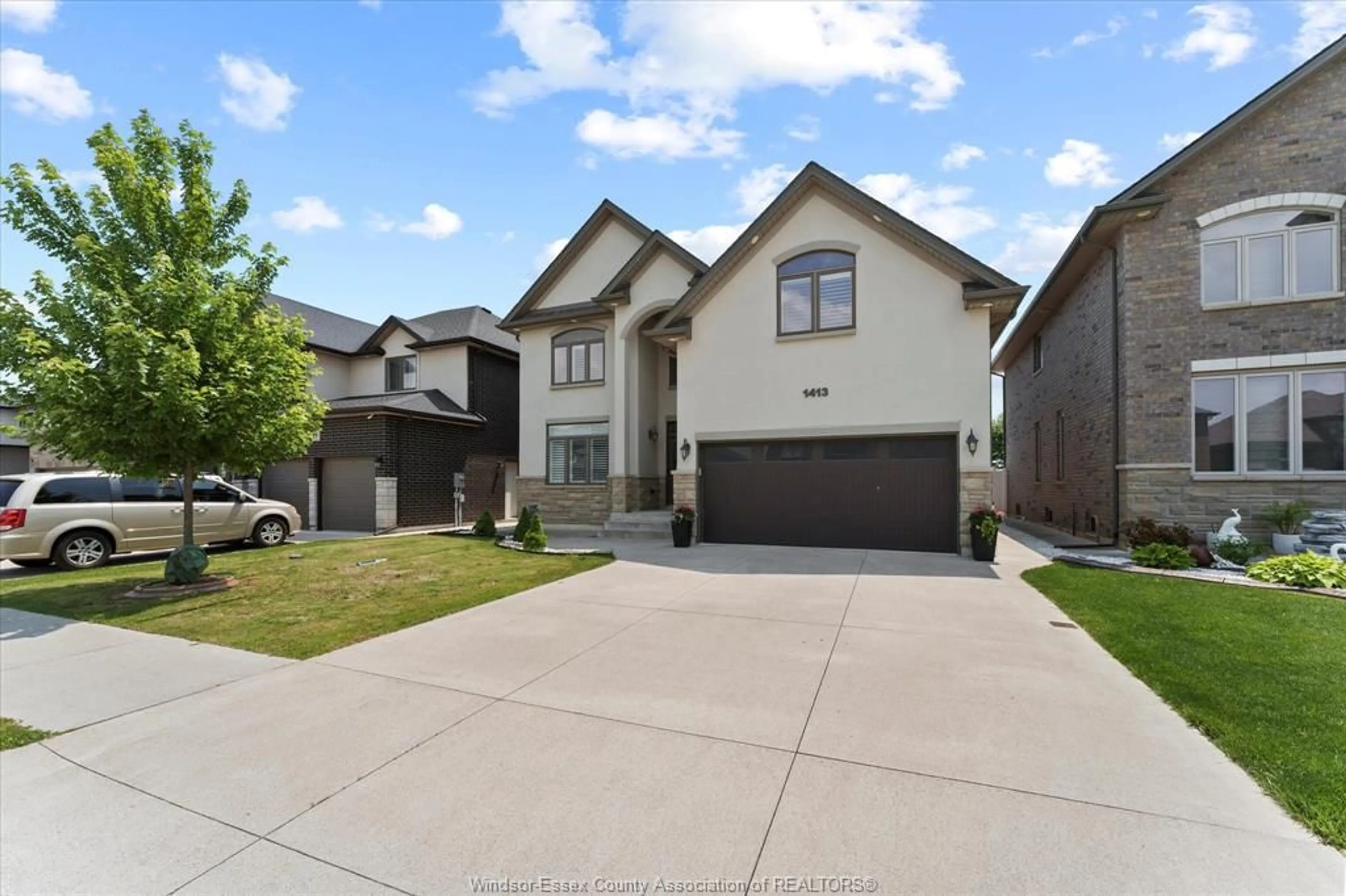 Unknown for 1413 HELSINKI Crt, Windsor Ontario N9G 0B4