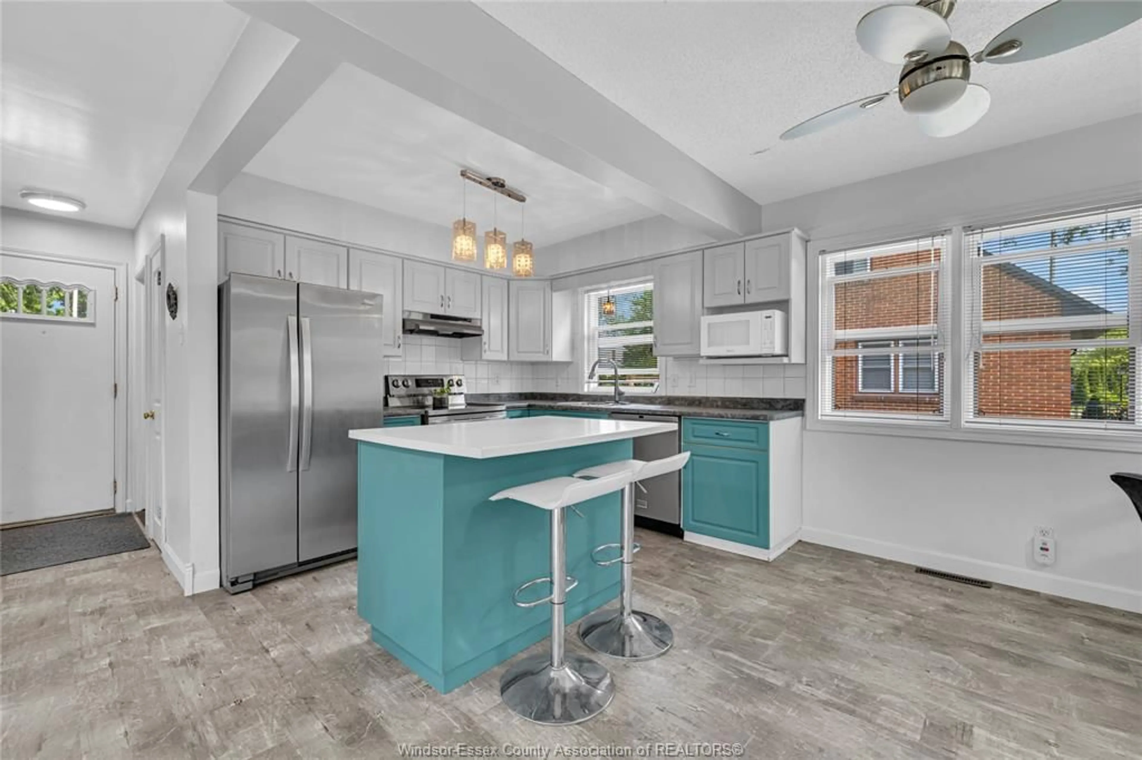 Open concept kitchen, ceramic/tile floor for 1080 PARKVIEW, Windsor Ontario N8S 2X7