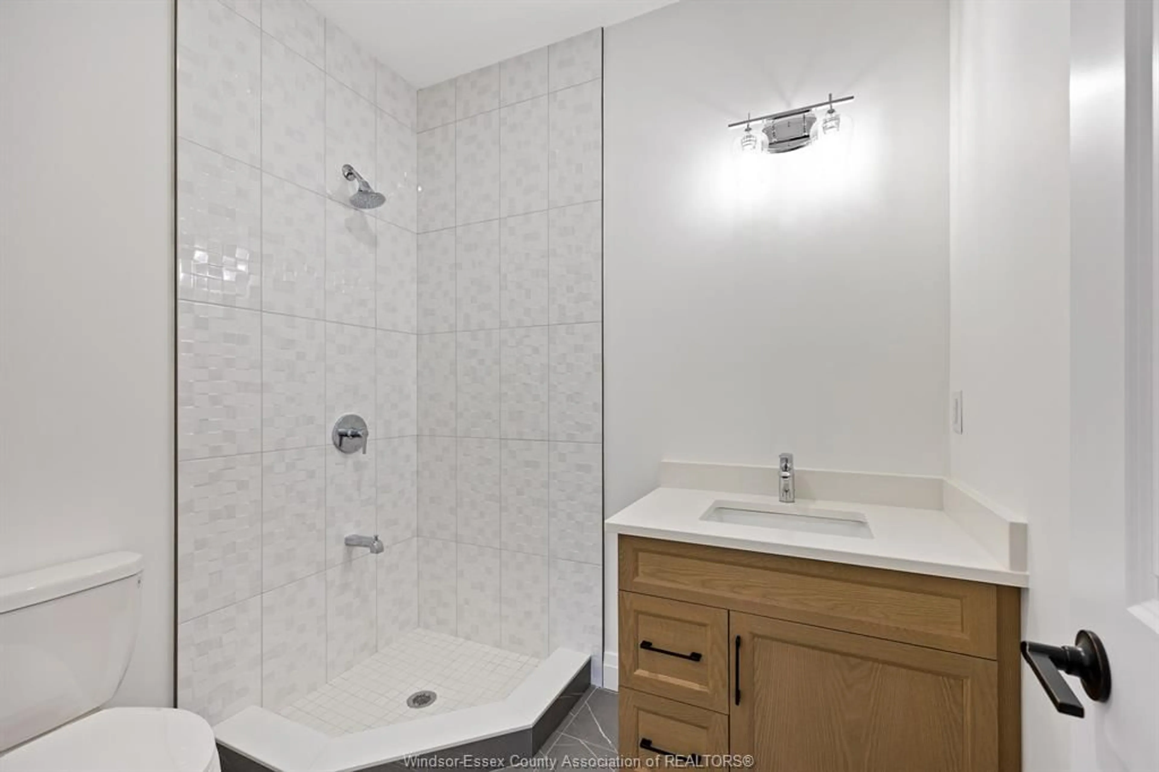 Standard bathroom, ceramic/tile floor for 1257 CAMPANA Cres, Lakeshore Ontario N8L 0K3