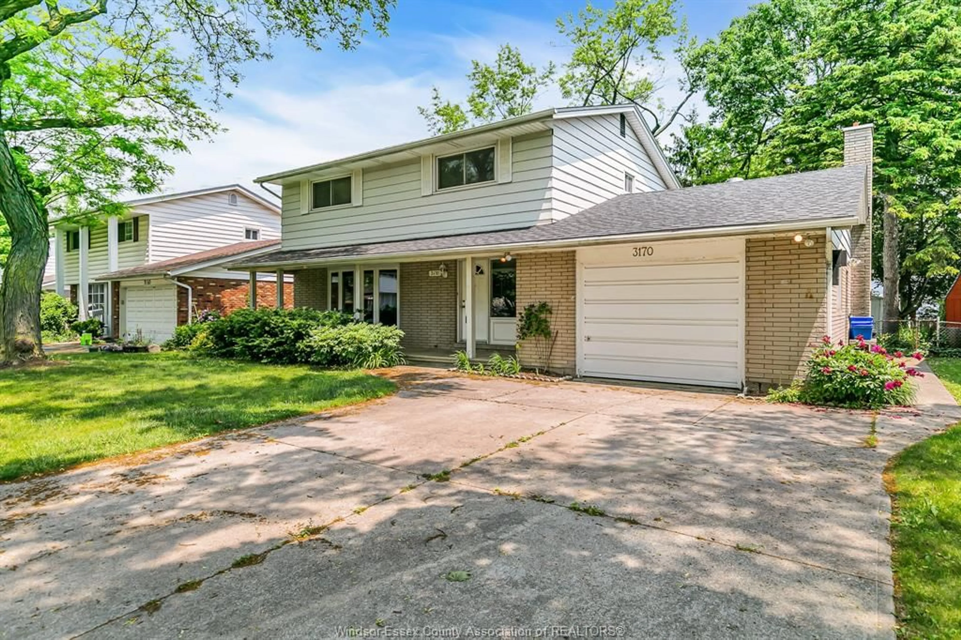Home with brick exterior material, street for 3170 MASSEY, Windsor Ontario N8P 0E9