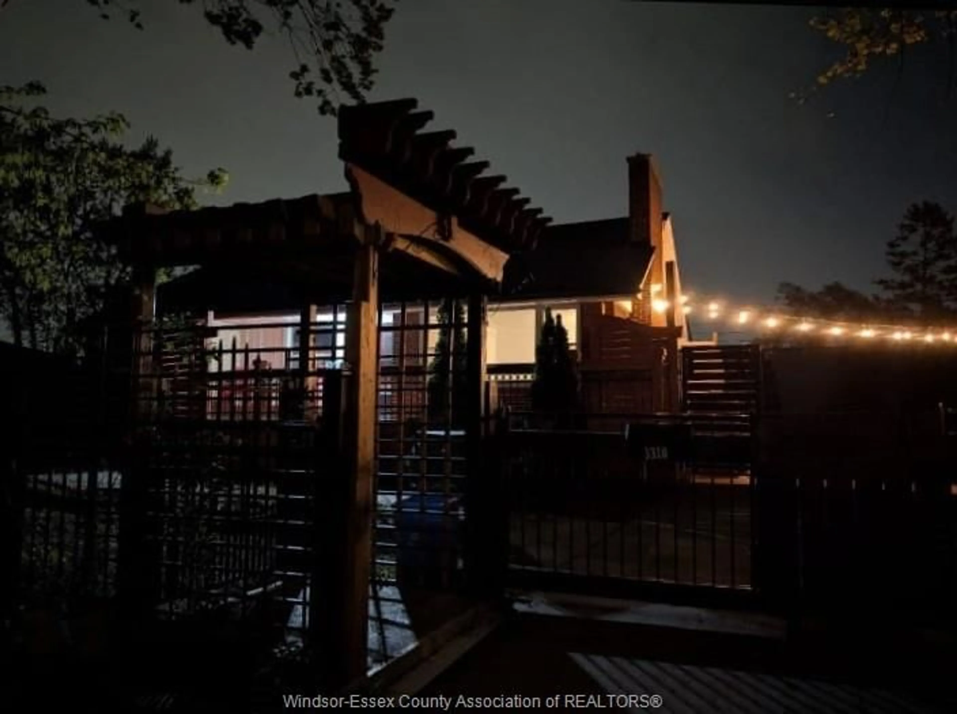 Patio, water/lake/river/ocean view for 3310 RANKIN, Windsor Ontario N9E 3C1