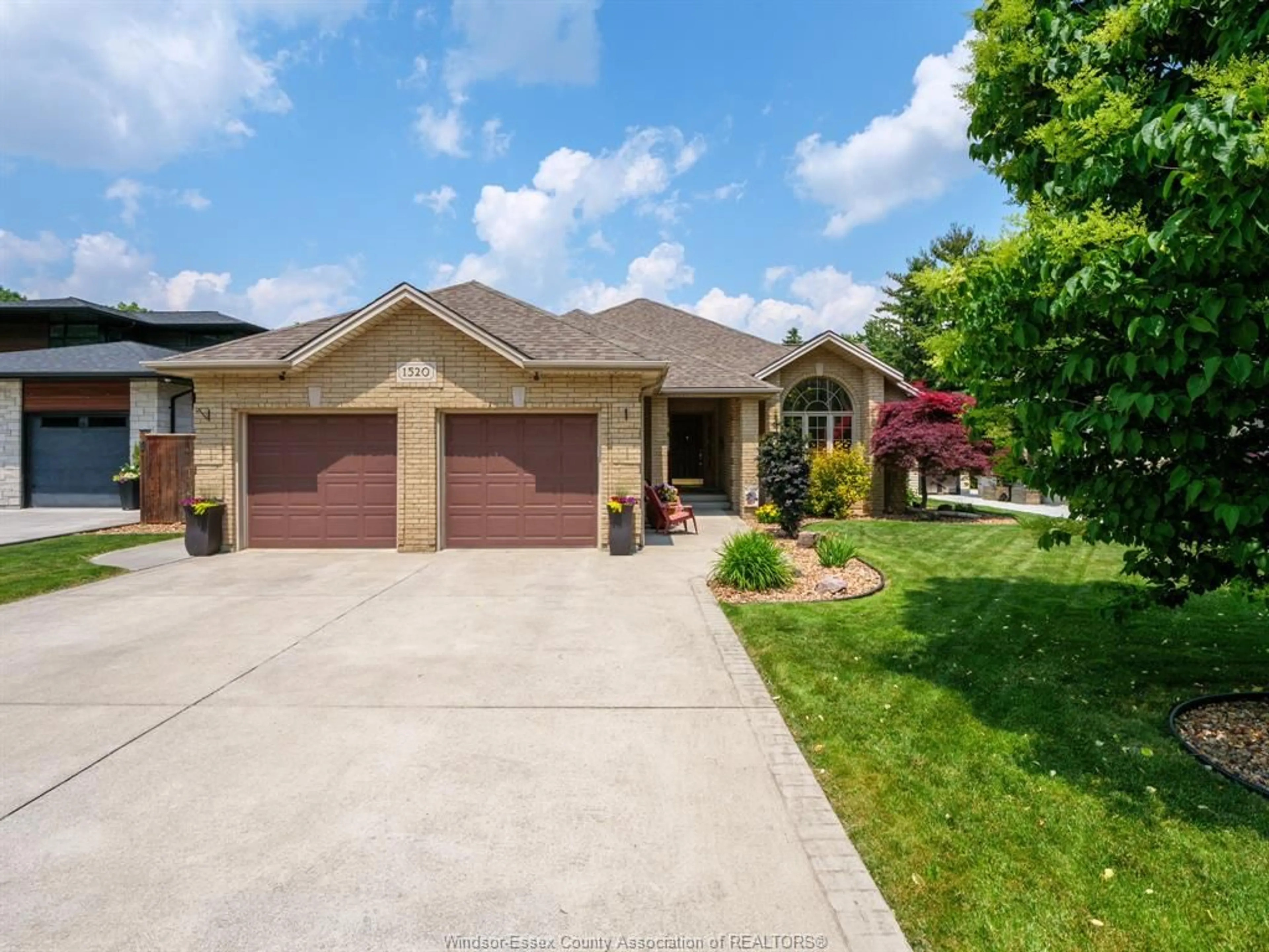Home with brick exterior material, street for 1520 BOUFFARD, LaSalle Ontario N9J 1H2