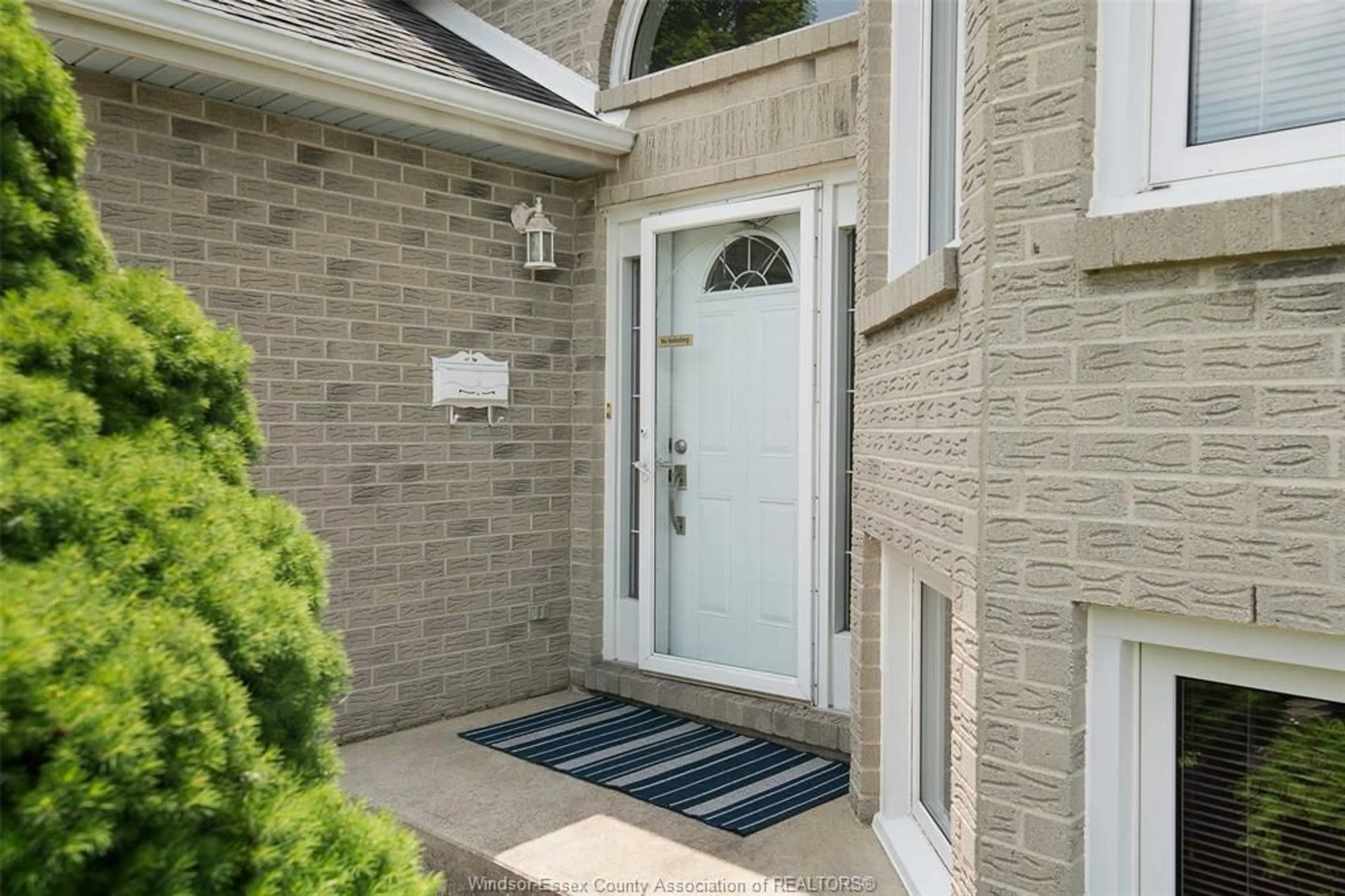 Unknown for 12593 LANOUE, Tecumseh Ontario N8N 4V5