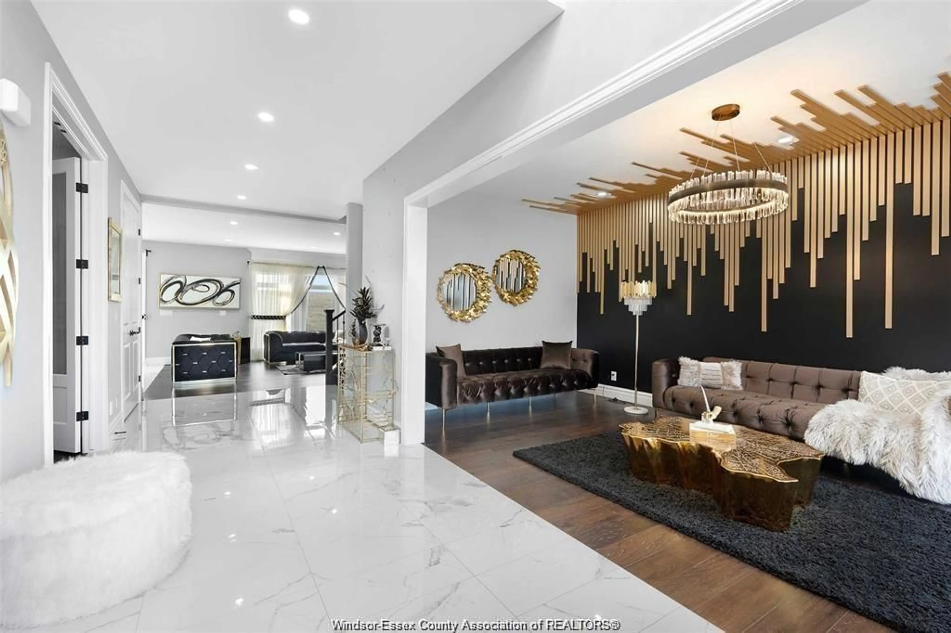 Lobby for 1271 CAMPANA Cres, Lakeshore Ontario N0R 1A0