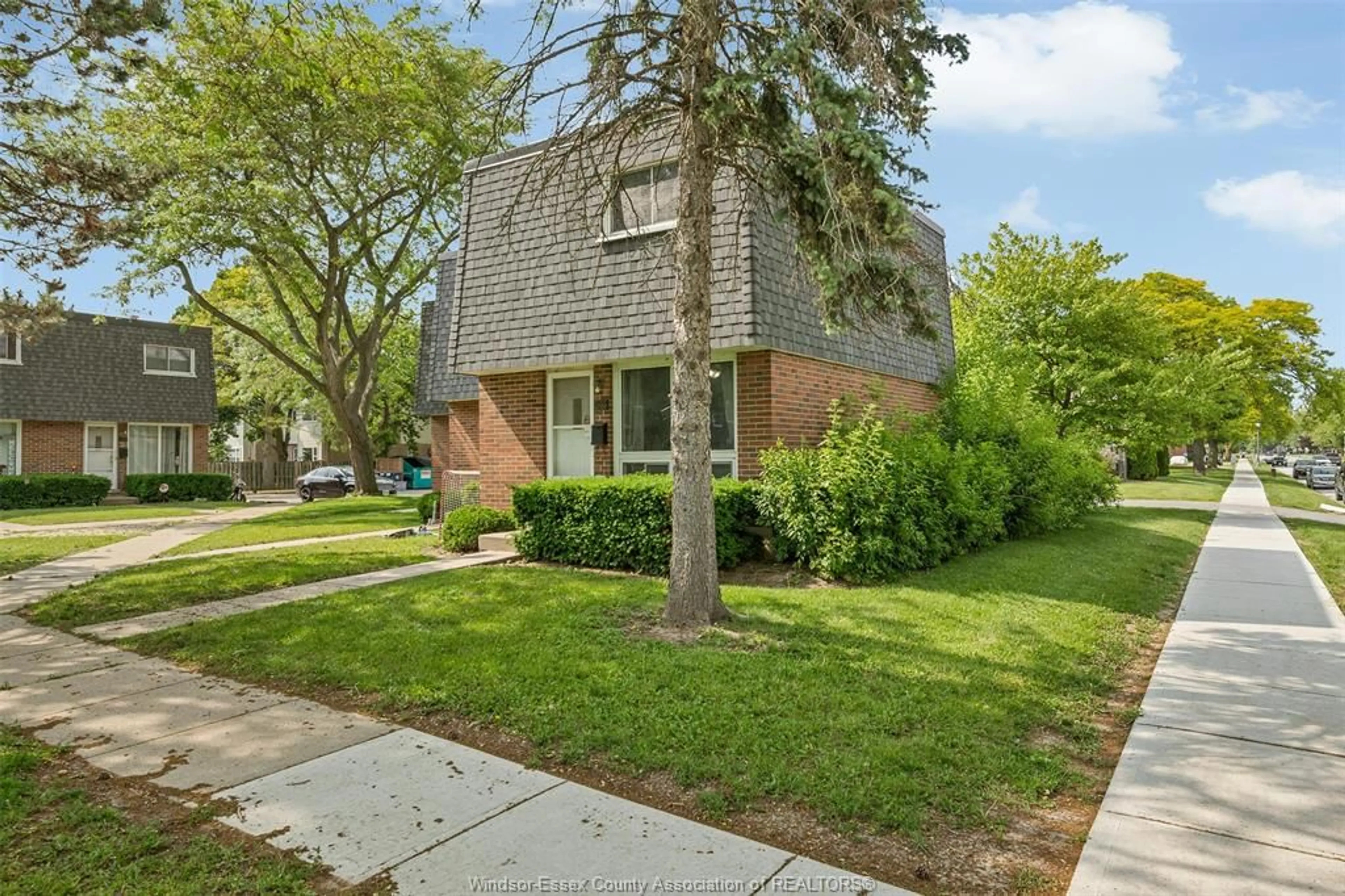 Home with brick exterior material, street for 266 Victoria St, Amherstburg Ontario N9V 2K5
