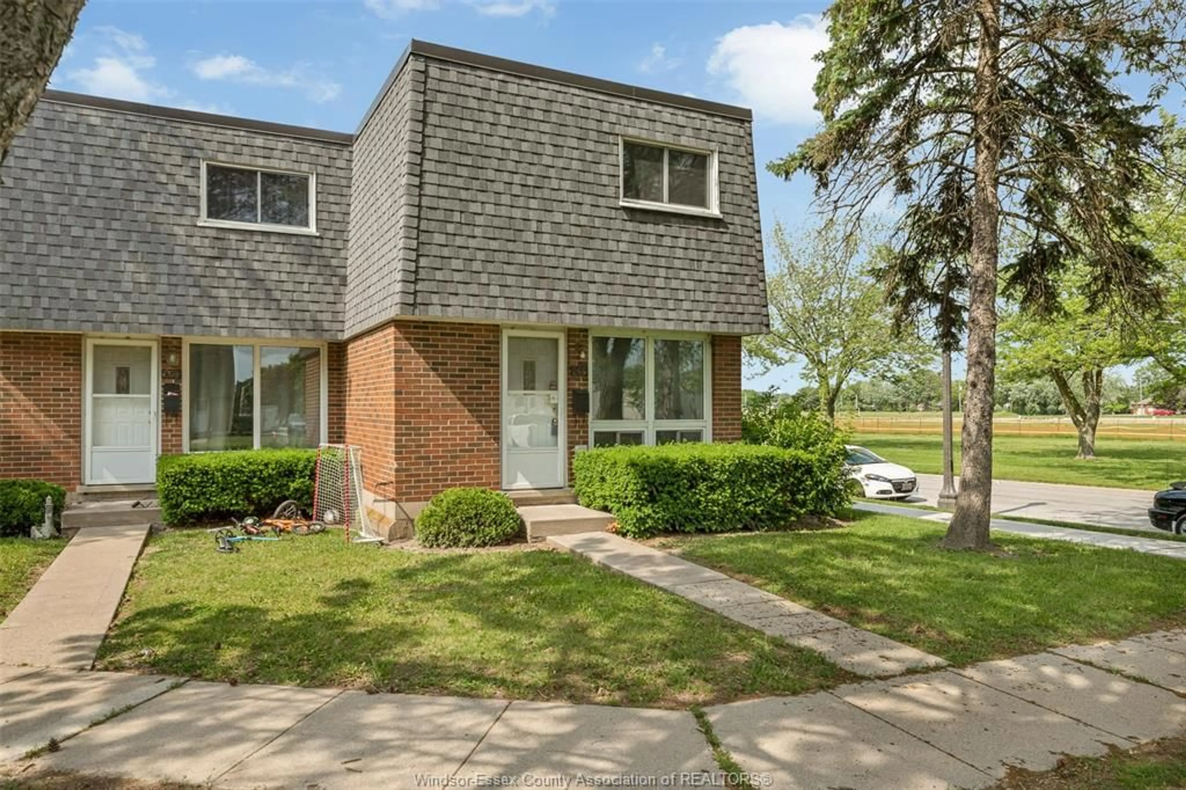 Home with brick exterior material, street for 266 Victoria St, Amherstburg Ontario N9V 2K5