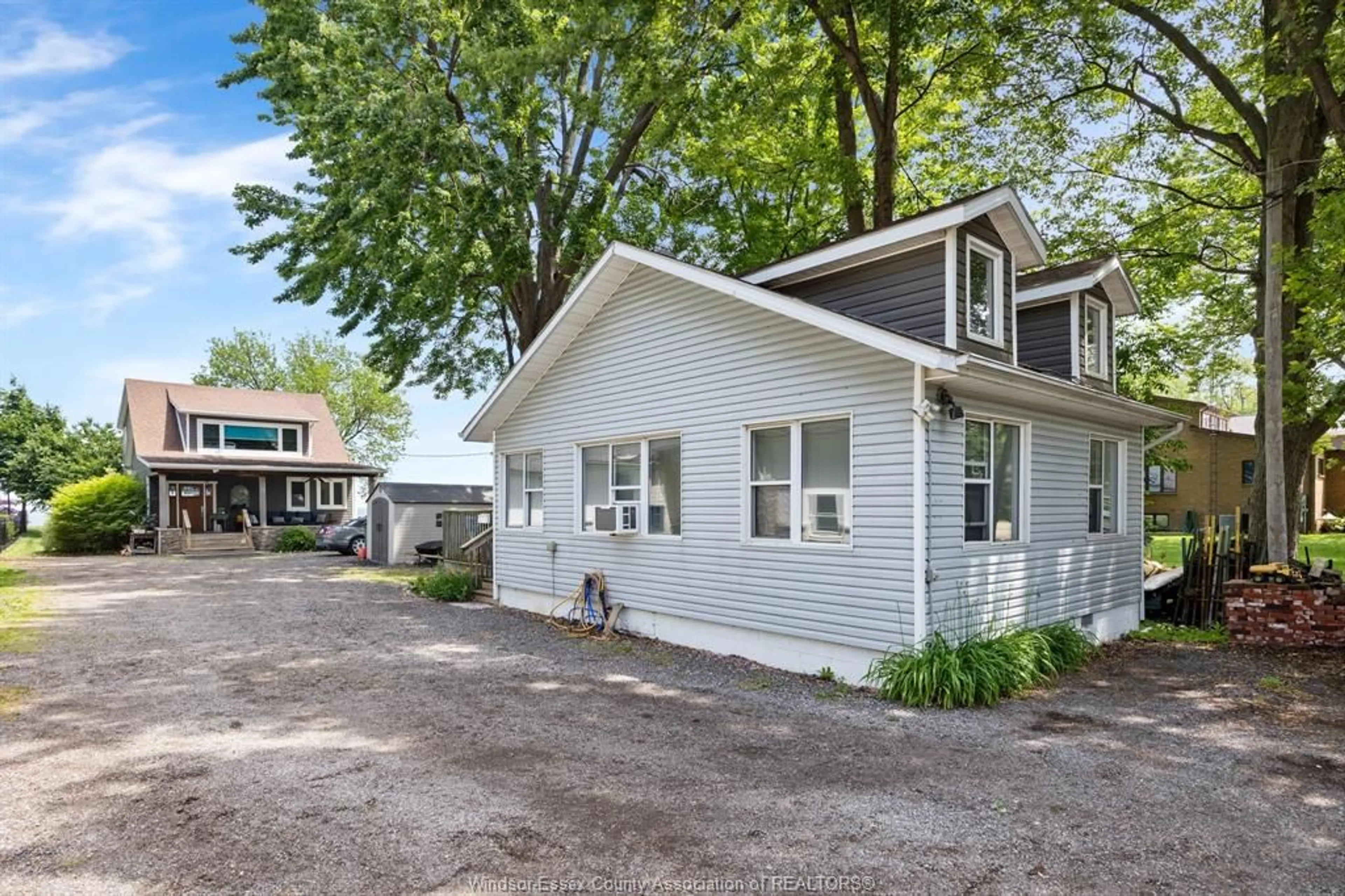 Unknown for 1028 LILYDALE Ave, Lakeshore Ontario N0R 1A0