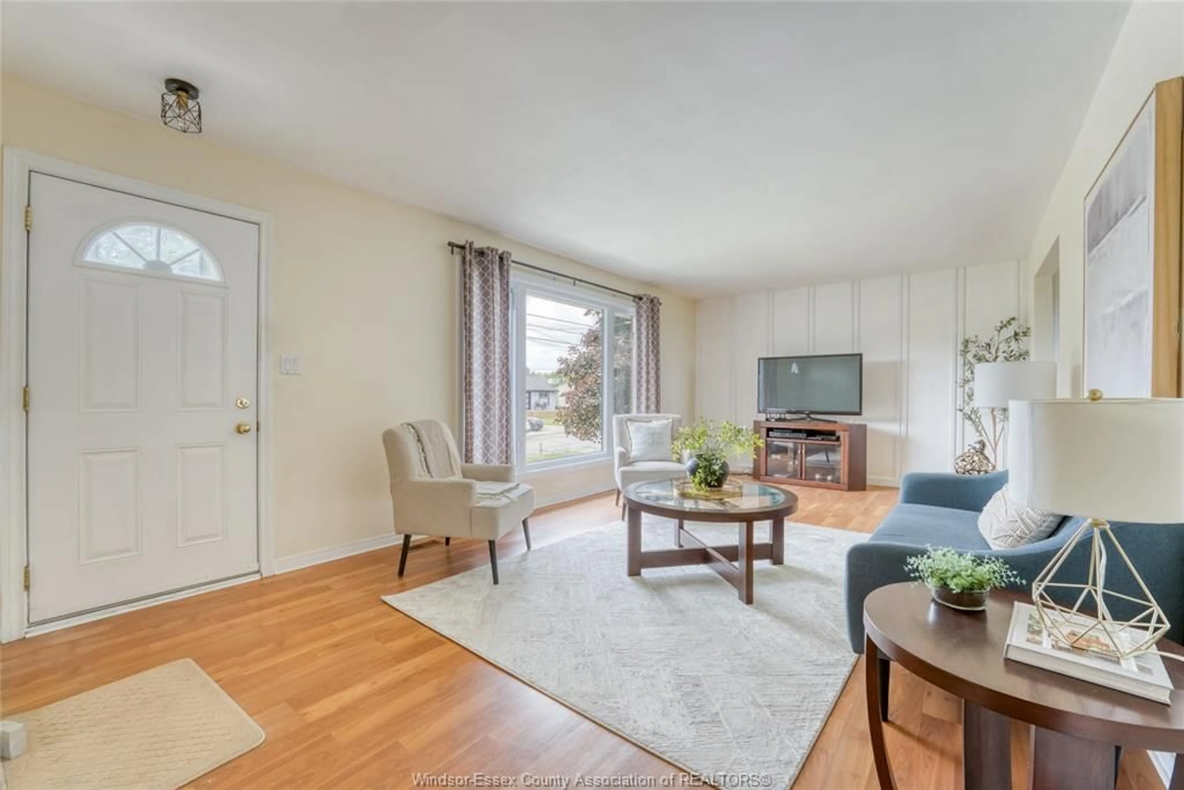 Living room with furniture, unknown for 3566 RIBERDY Rd, Windsor Ontario N8W 3V6