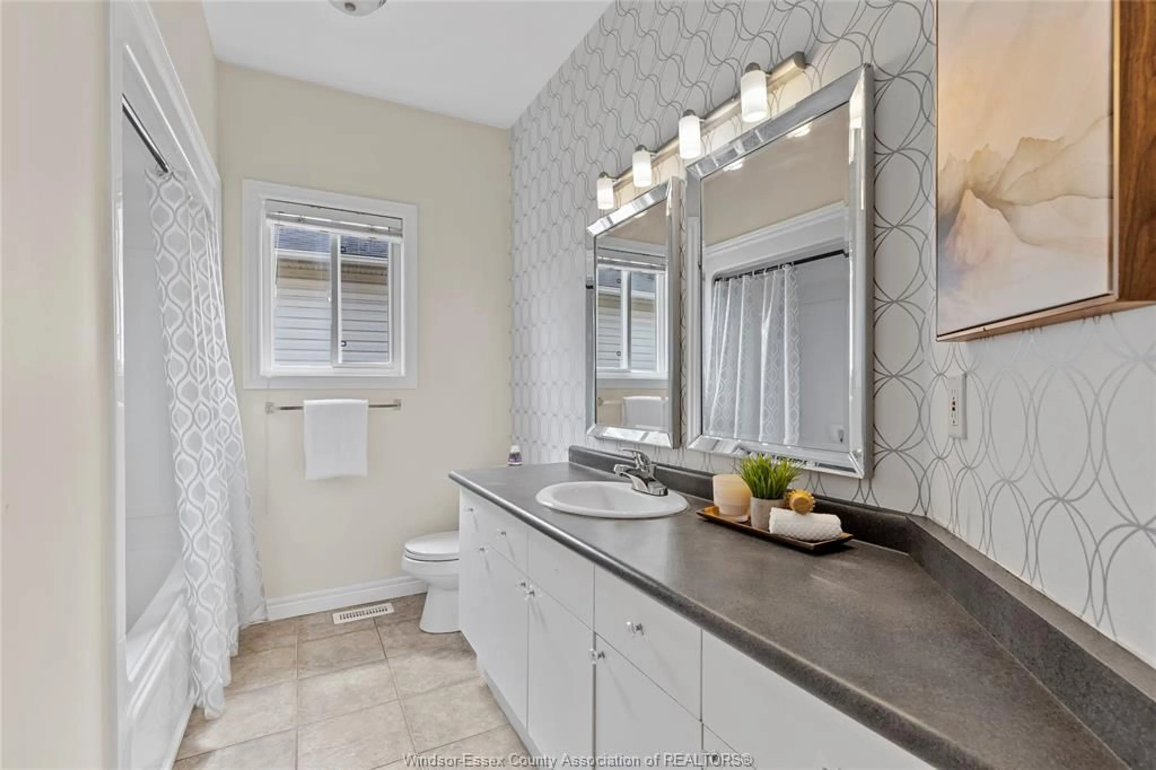 Contemporary bathroom, ceramic/tile floor for 2235 KEVIN, LaSalle Ontario N9H 2R1