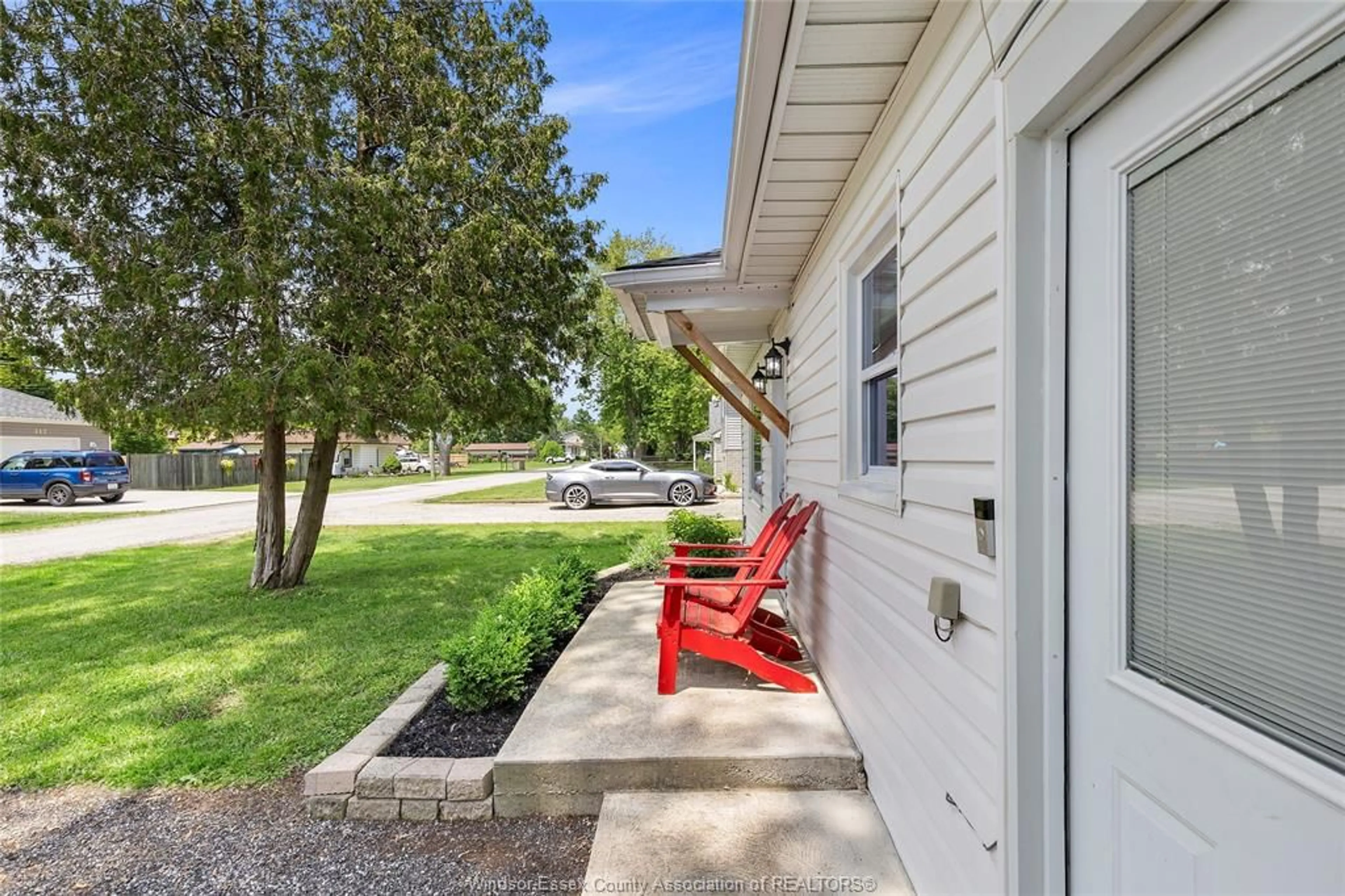 Patio, street for 114 NOTTINGHAM, Colchester Ontario N0R 1G0