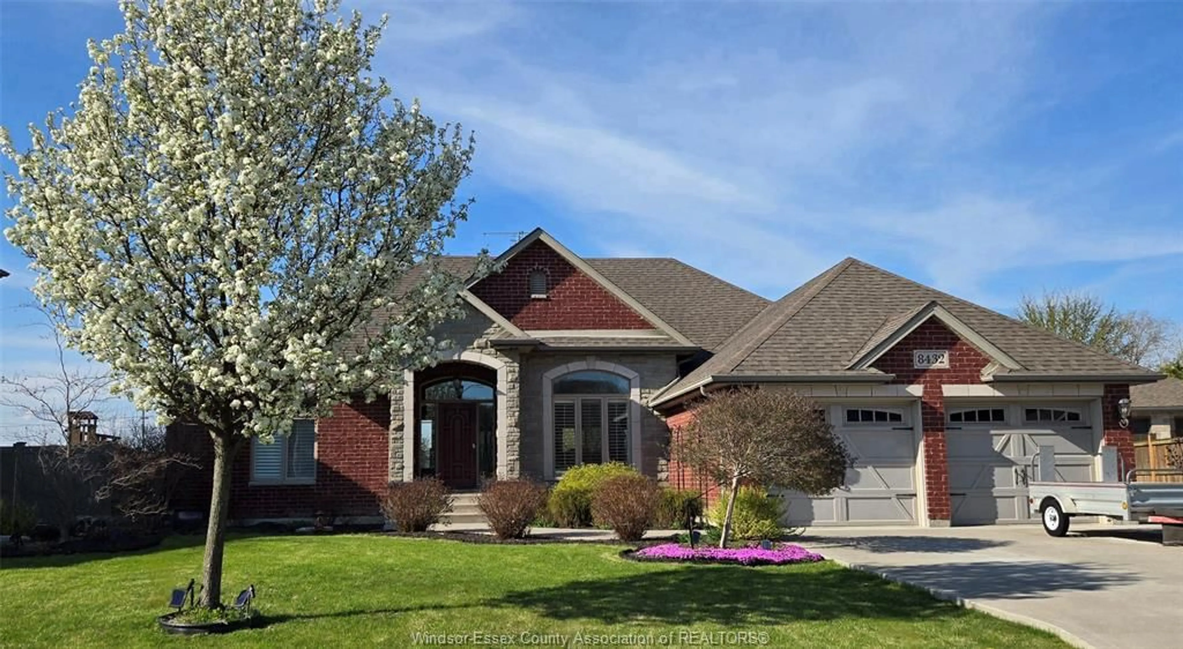 Home with brick exterior material, street for 8432 ANNIE Ave, Amherstburg Ontario N0R 1J0