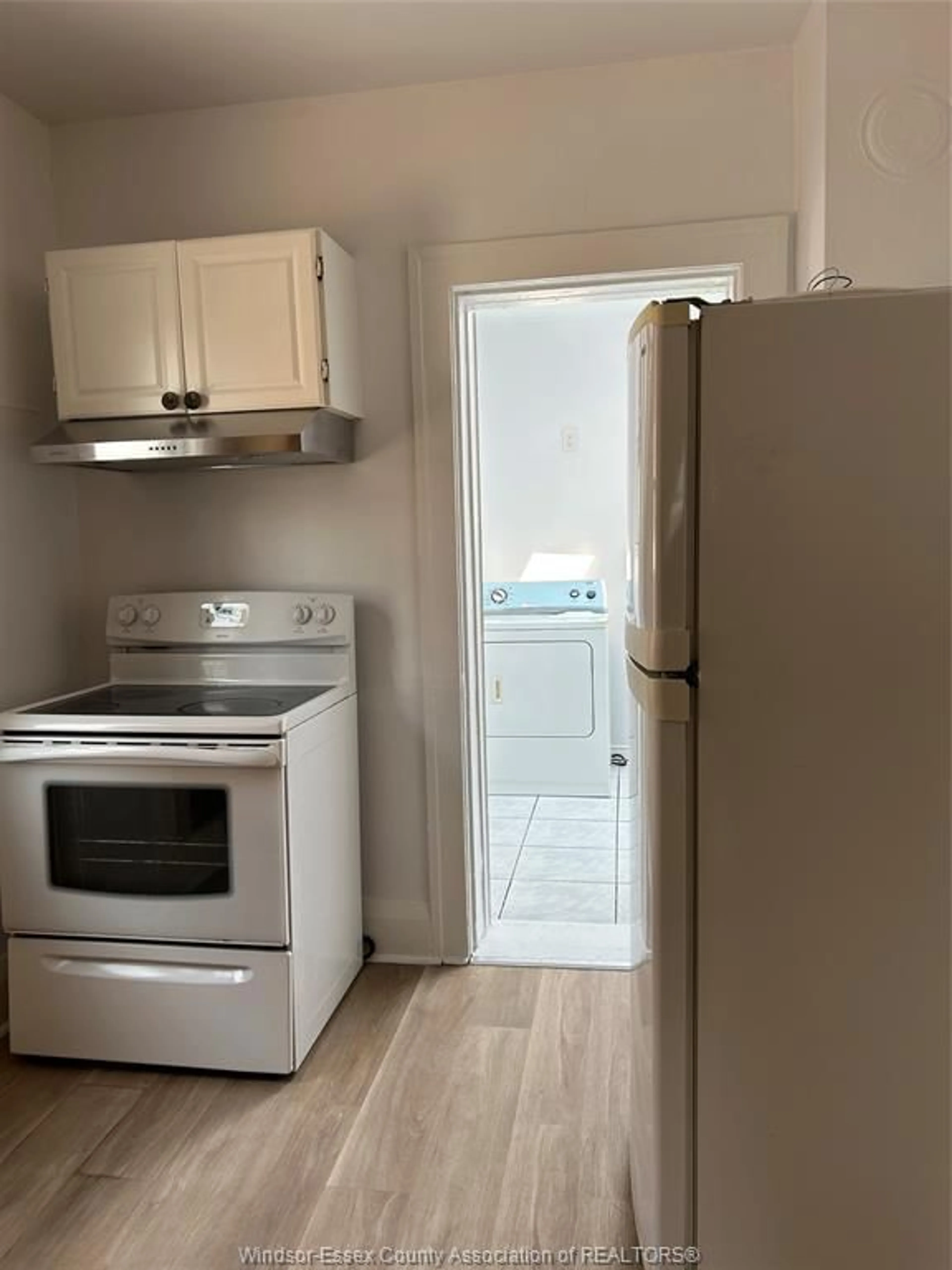 Unknown for 442 ERIE ST, Windsor Ontario N9A 6B9