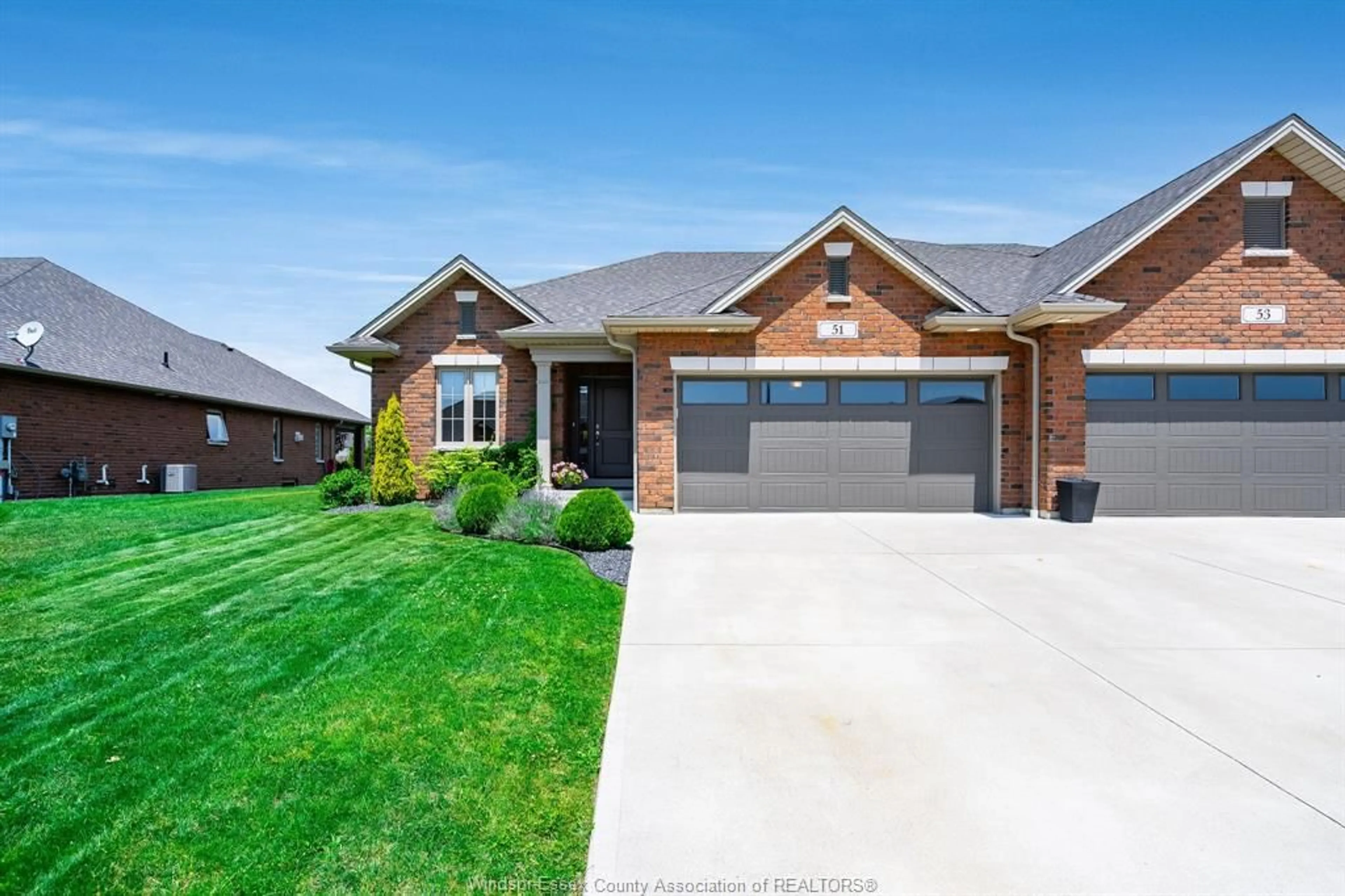 Home with brick exterior material, street for 51 YORK Blvd, Kingsville Ontario N9Y 0G3