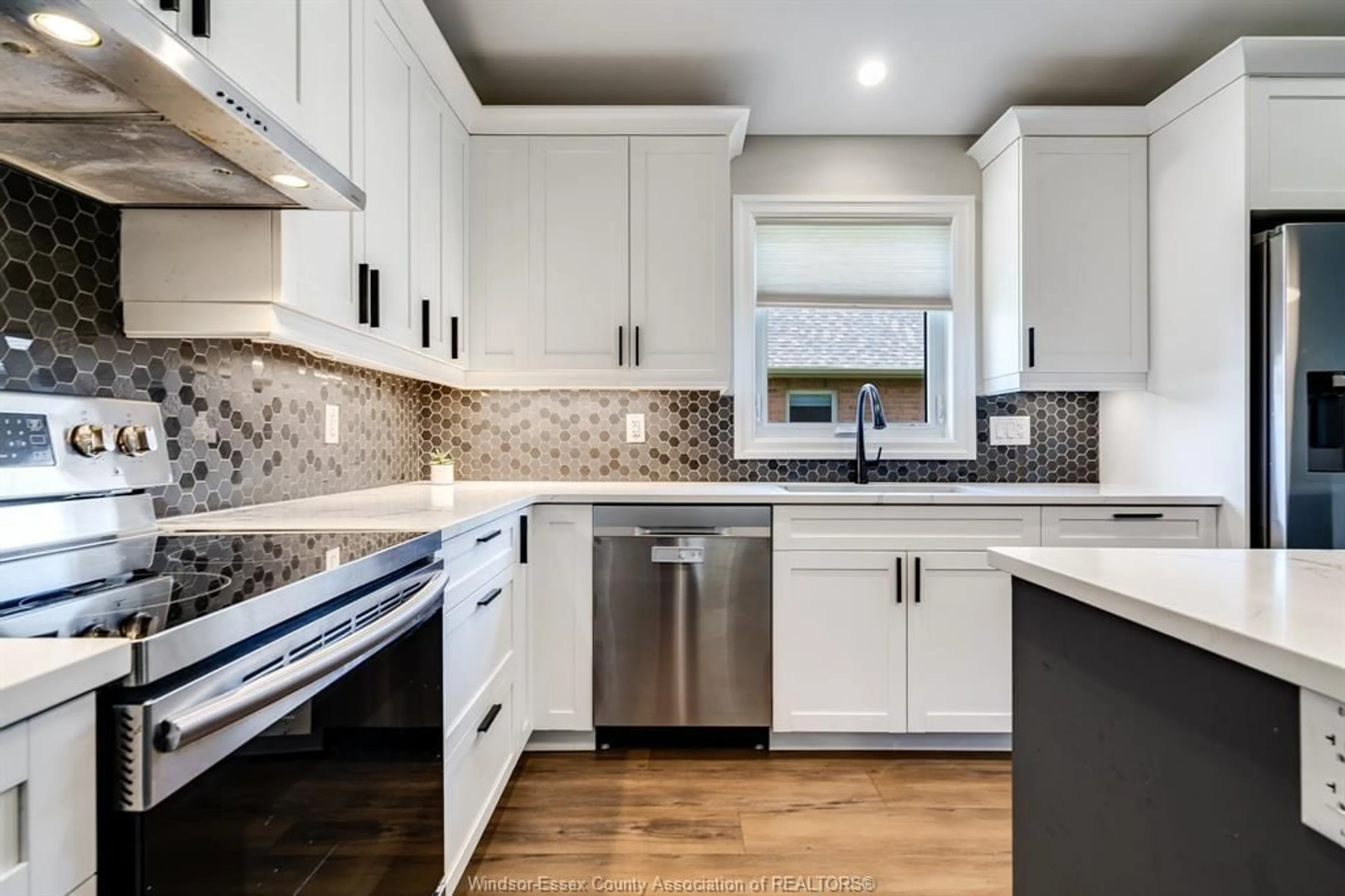 Contemporary kitchen, ceramic/tile floor for 51 YORK Blvd, Kingsville Ontario N9Y 0G3