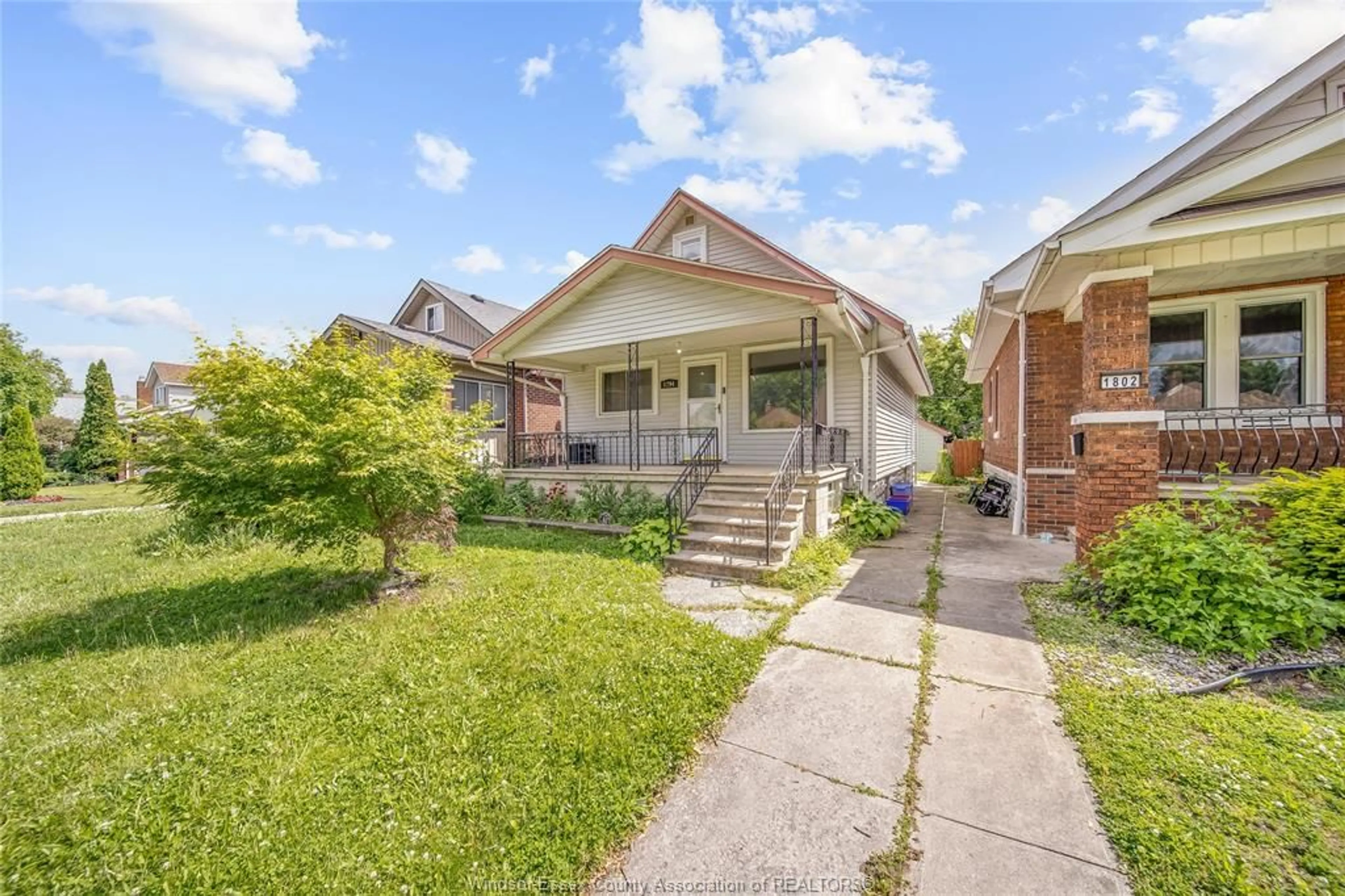 Home with brick exterior material, street for 1794 GLADSTONE Ave, Windsor Ontario N8W 2N3