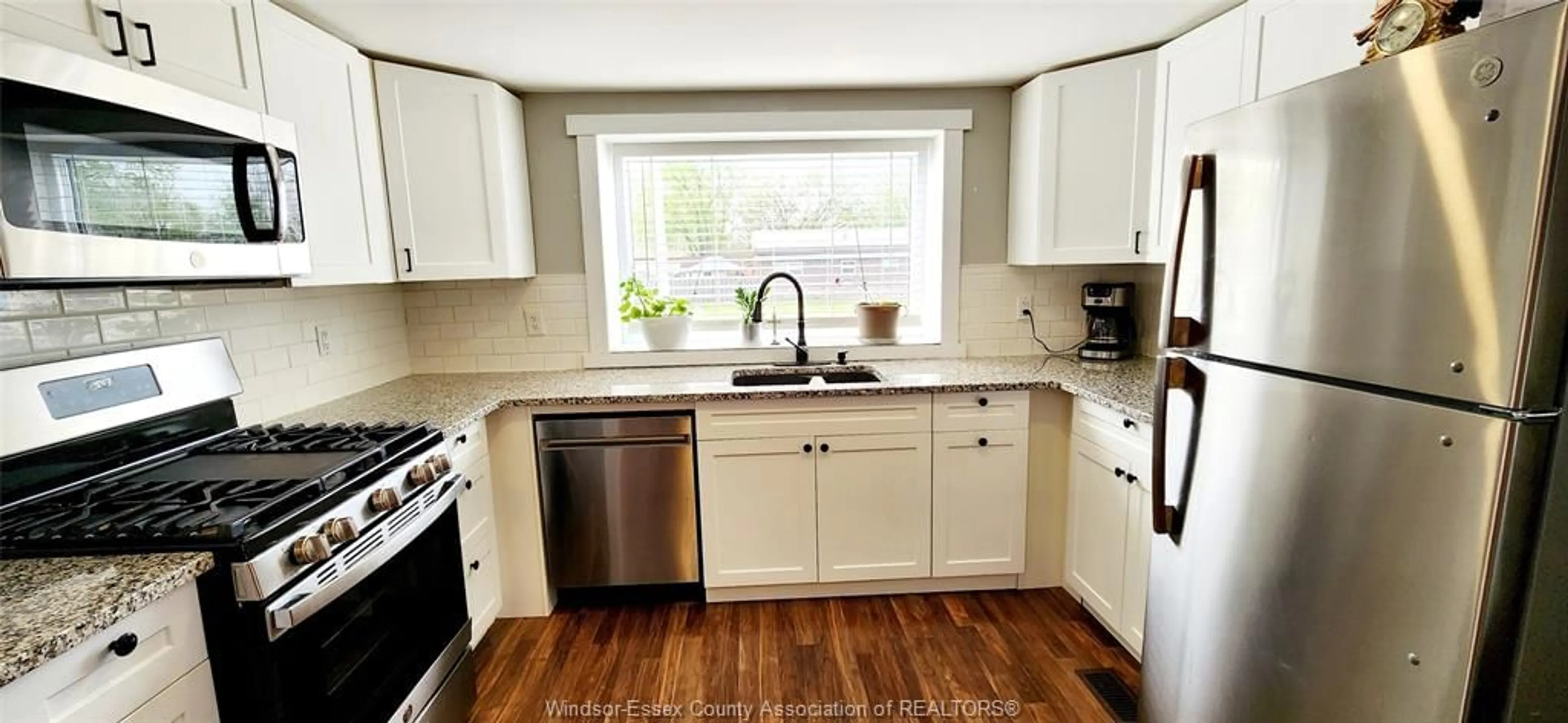 Unknown for 40 PARKSIDE Dr, McGregor Ontario N0R 1J0