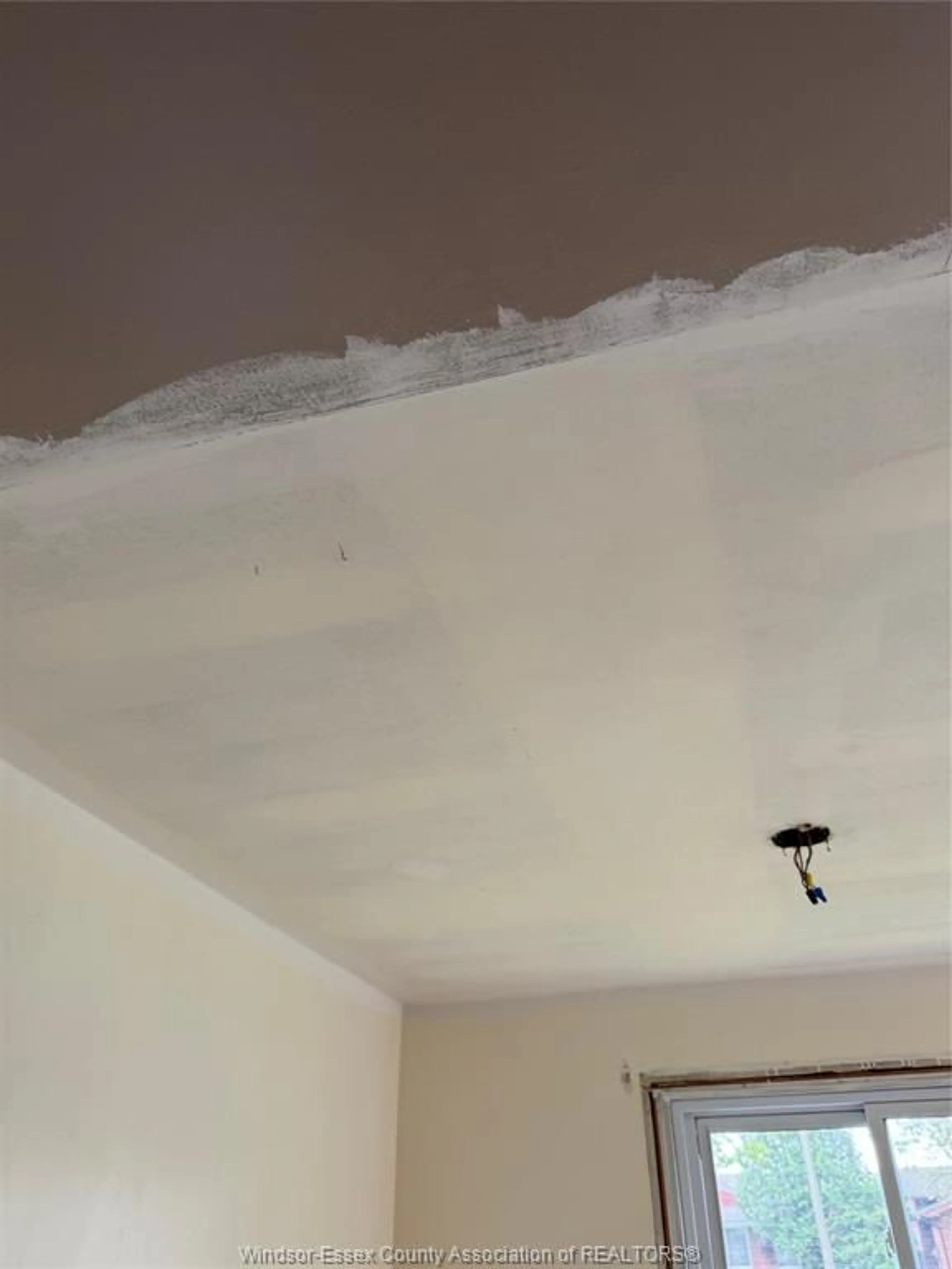 A pic of a room for 3415 FOREST GLADE Dr, Windsor Ontario N8R 1X8