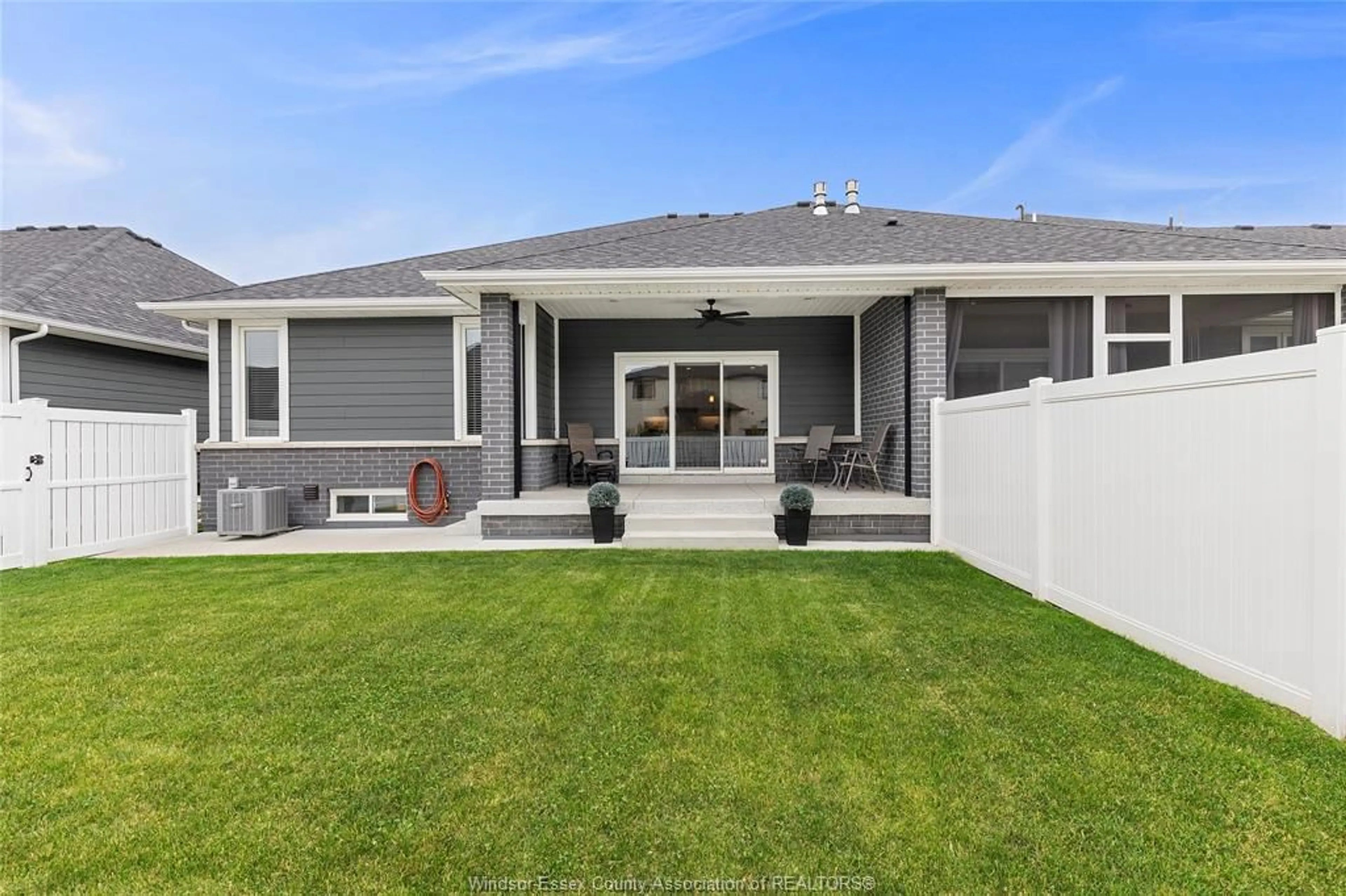 Home with vinyl exterior material, street for 443 MARTINIQUE, Windsor Ontario N8P 0E7
