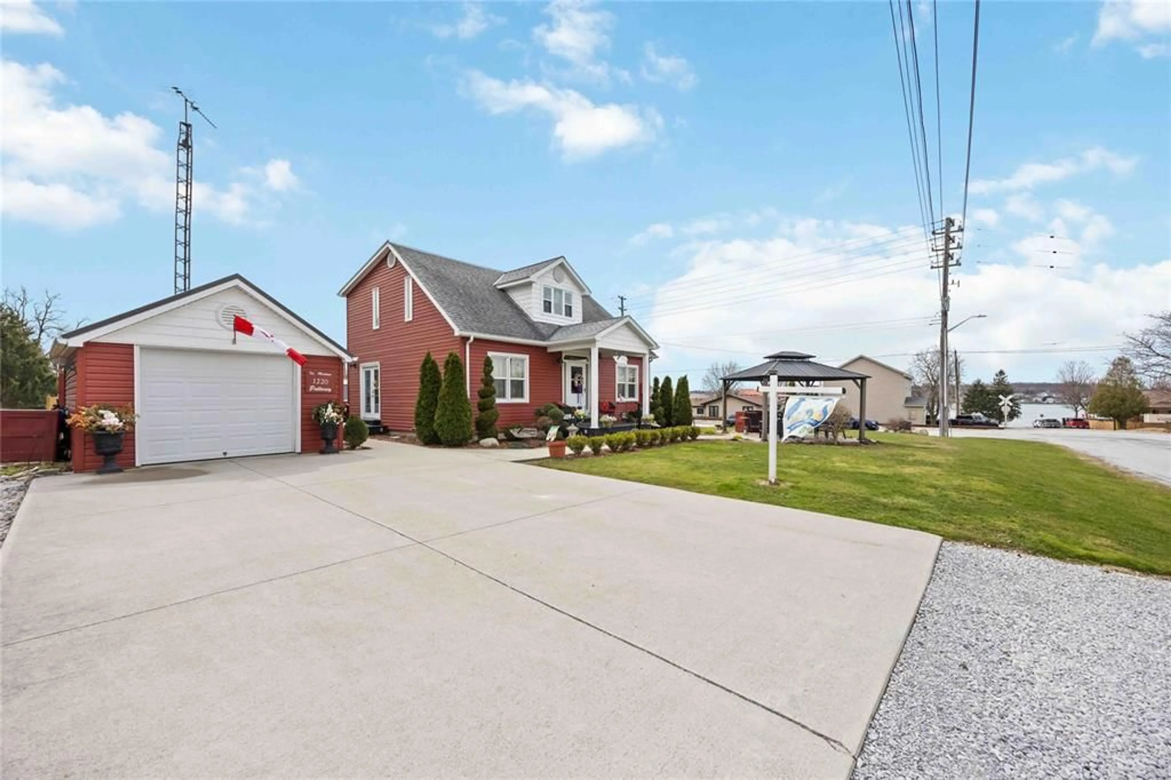Unknown for 1220 Pulteney St, Moore Township Ontario N0N 1M0