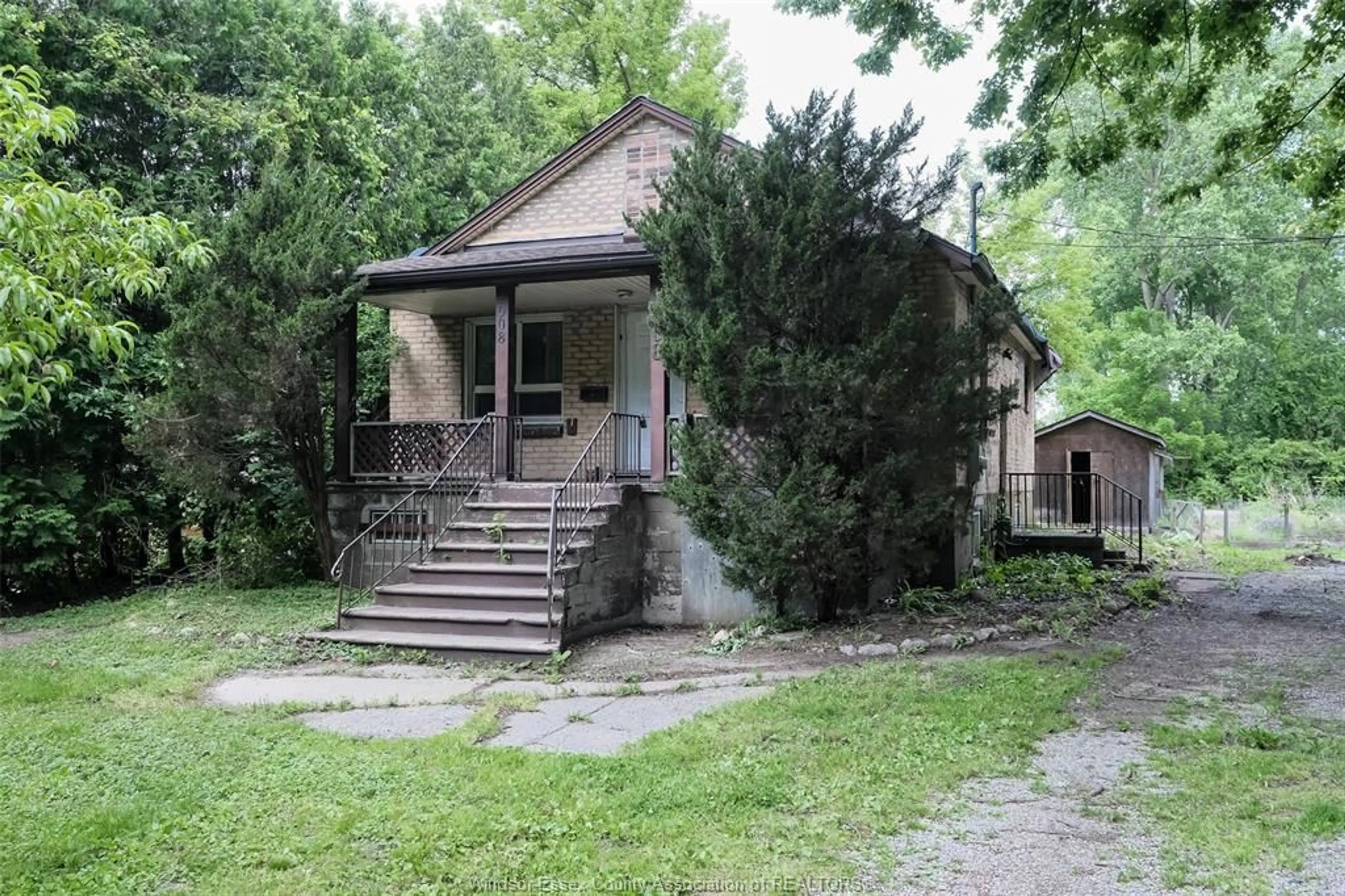 Unknown for 1008 BROADWAY St, Windsor Ontario N9C 3W7