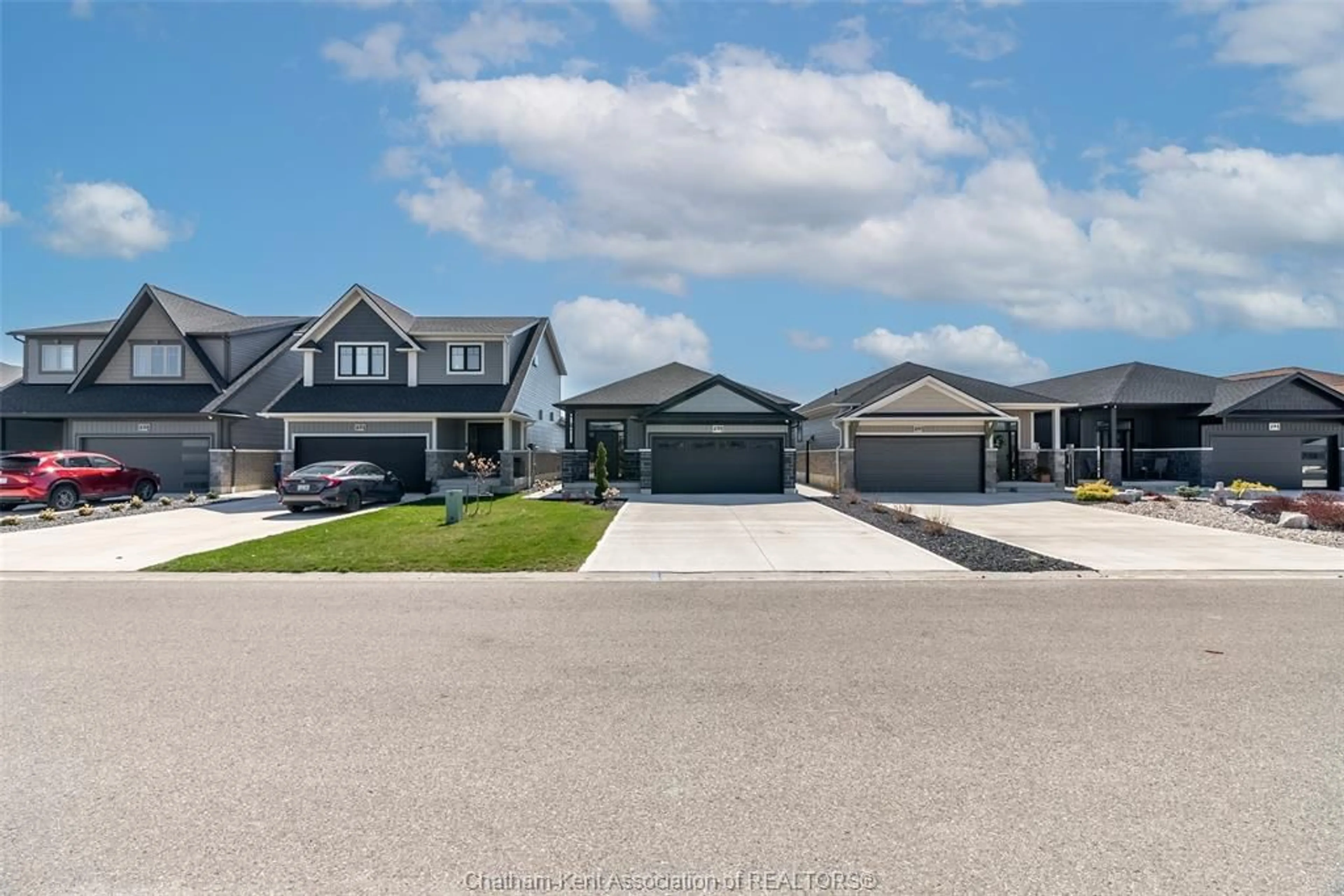 A pic from outside/outdoor area/front of a property/back of a property/a pic from drone, street for 36 Cabot Trail, Chatham Ontario N7L 0A4
