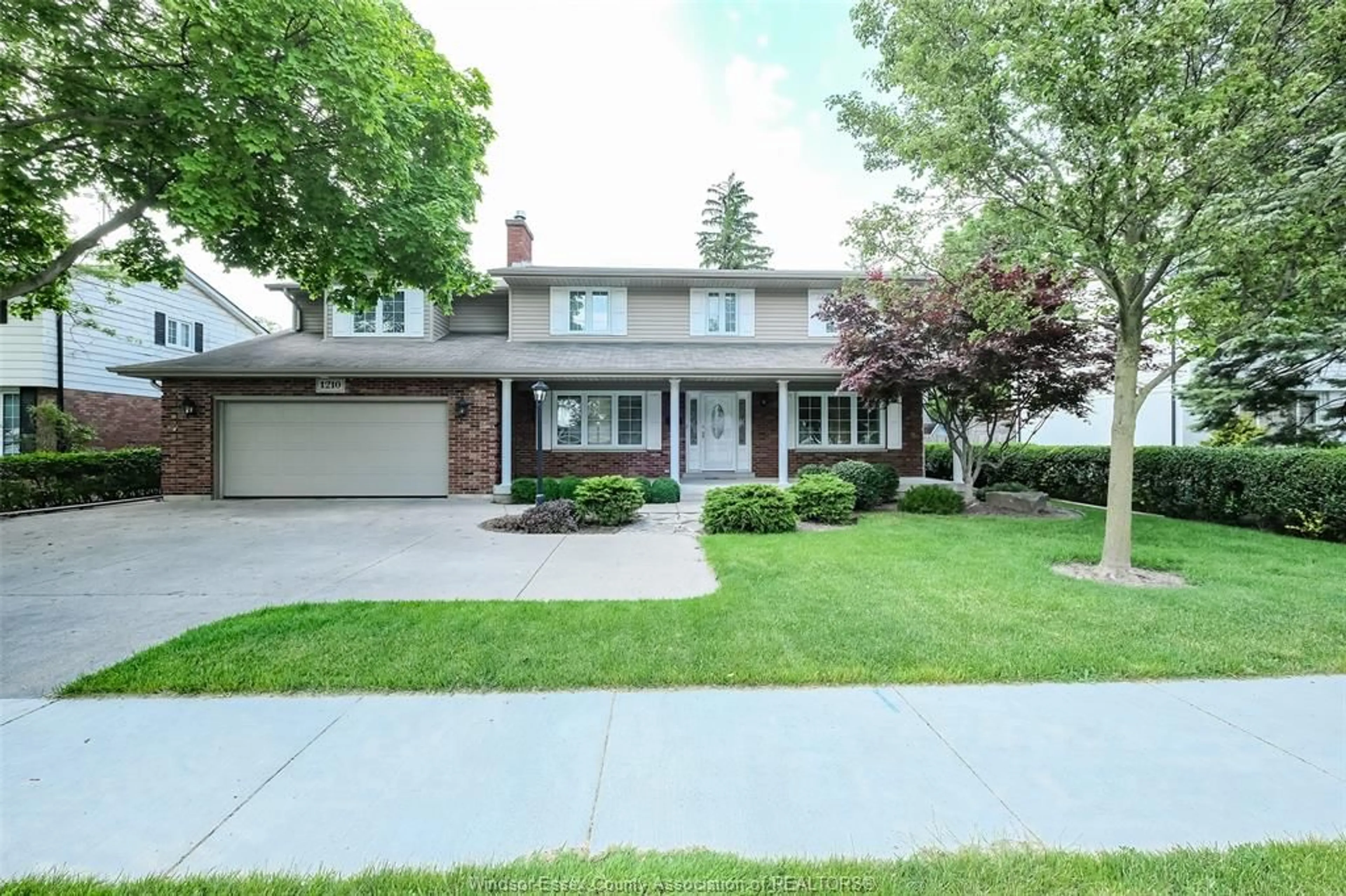 Home with brick exterior material, street for 1210 CABANA, Windsor Ontario N9G 1B7