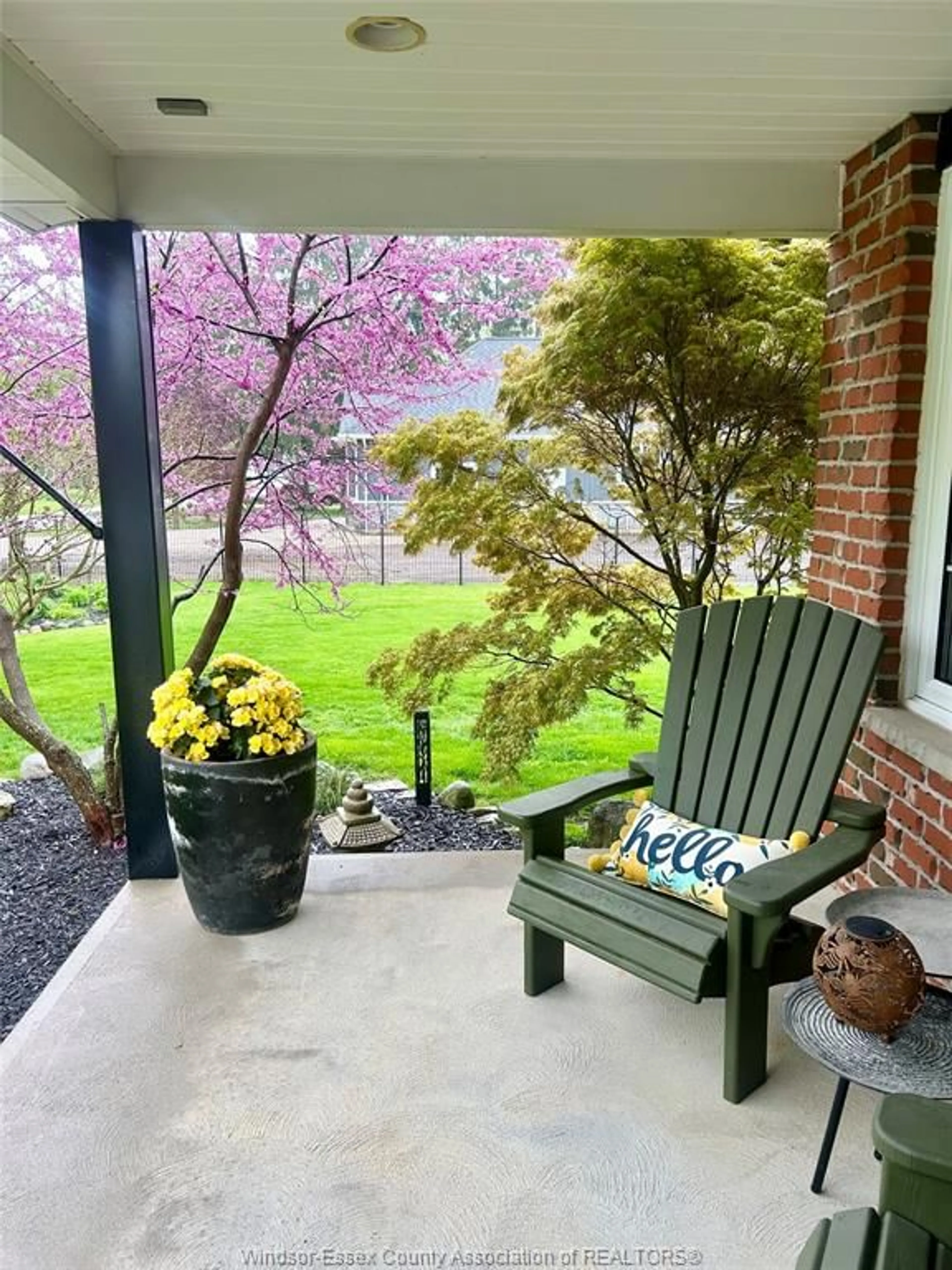 Patio, water/lake/river/ocean view for 125 ISLAND VIEW, Colchester Ontario N0R 1G0
