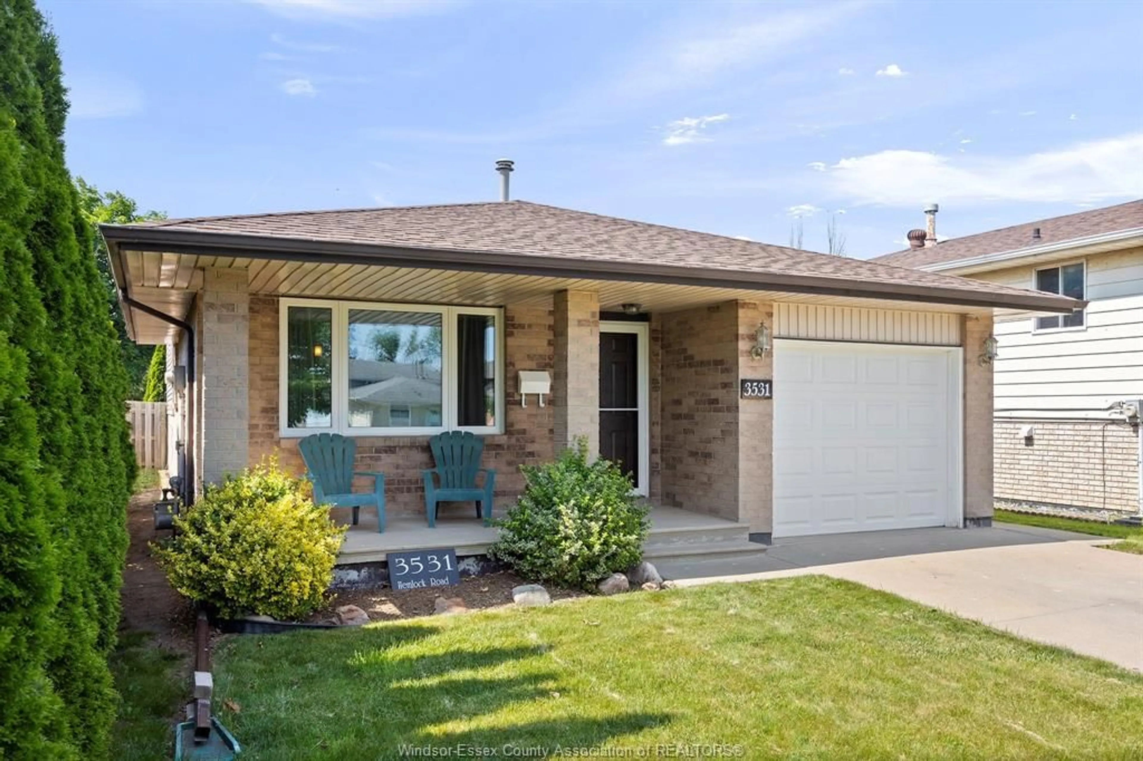 Home with brick exterior material, street for 3531 HEMLOCK, Windsor Ontario N8R 2G5