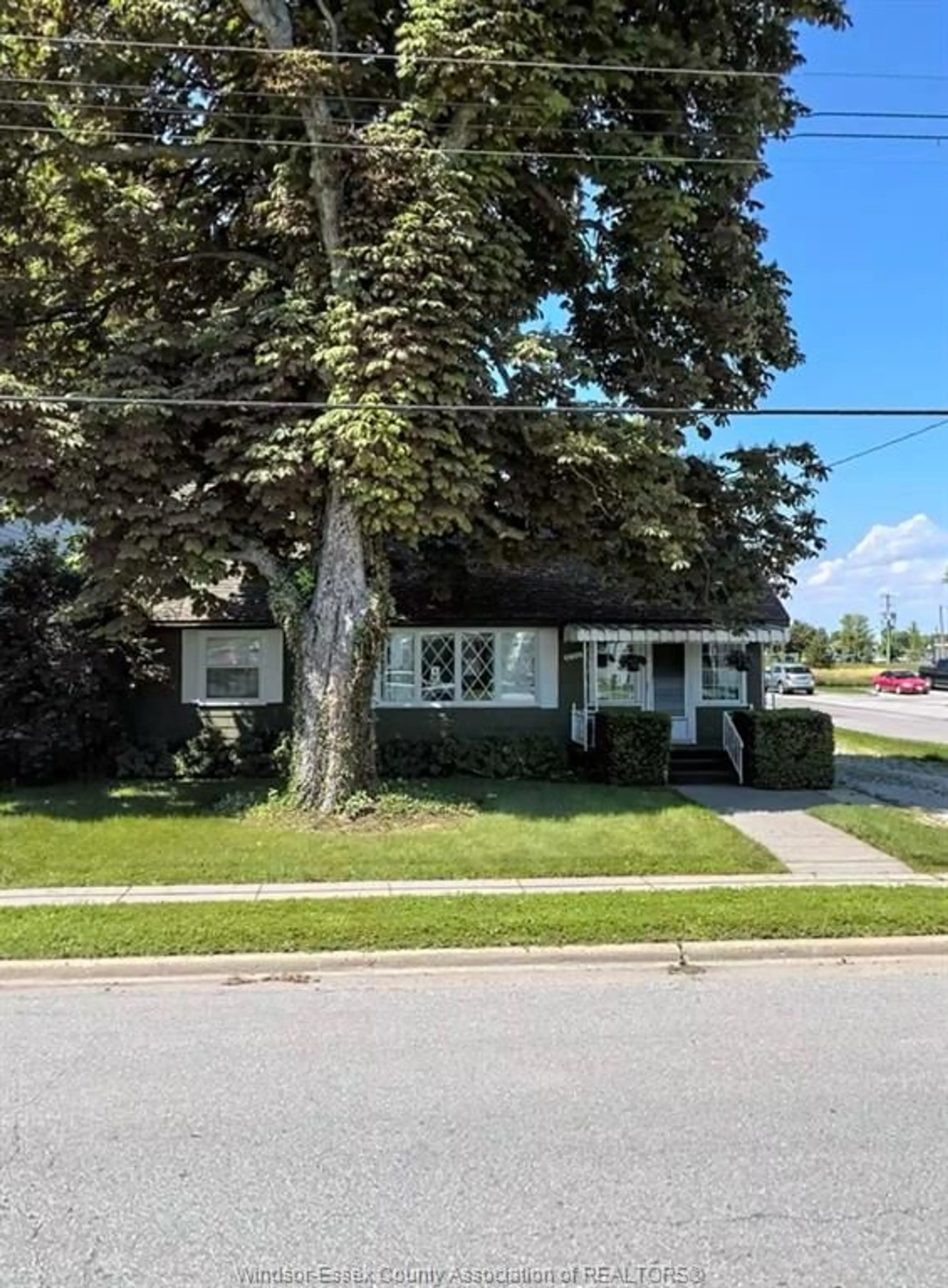 Home with vinyl exterior material, street for 6898 TECUMSEH Rd, Stoney Point Ontario N9R 1N0