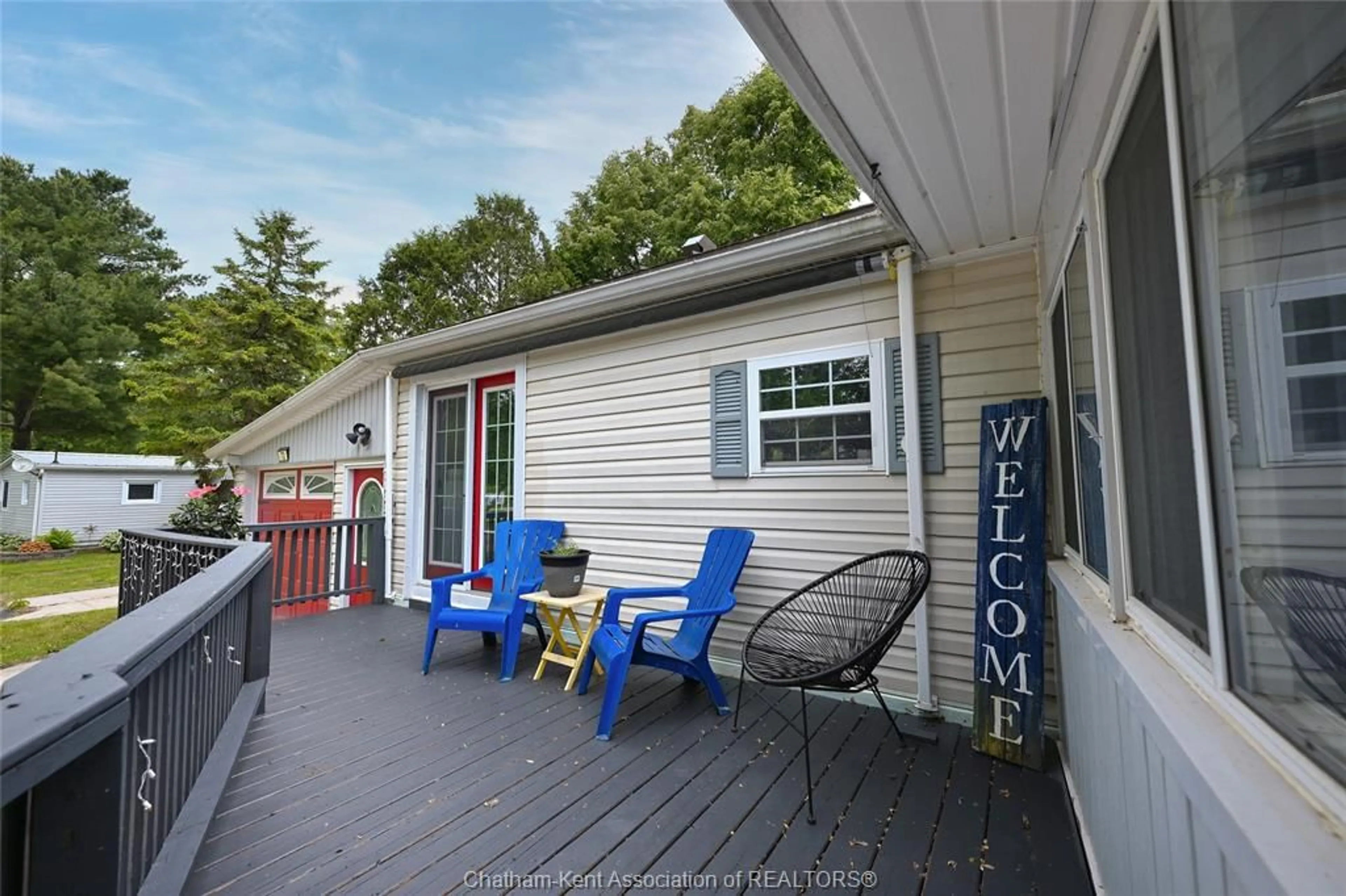 Patio, street for 29338 JANE Rd #72, Thamesville Ontario N0P 2K0