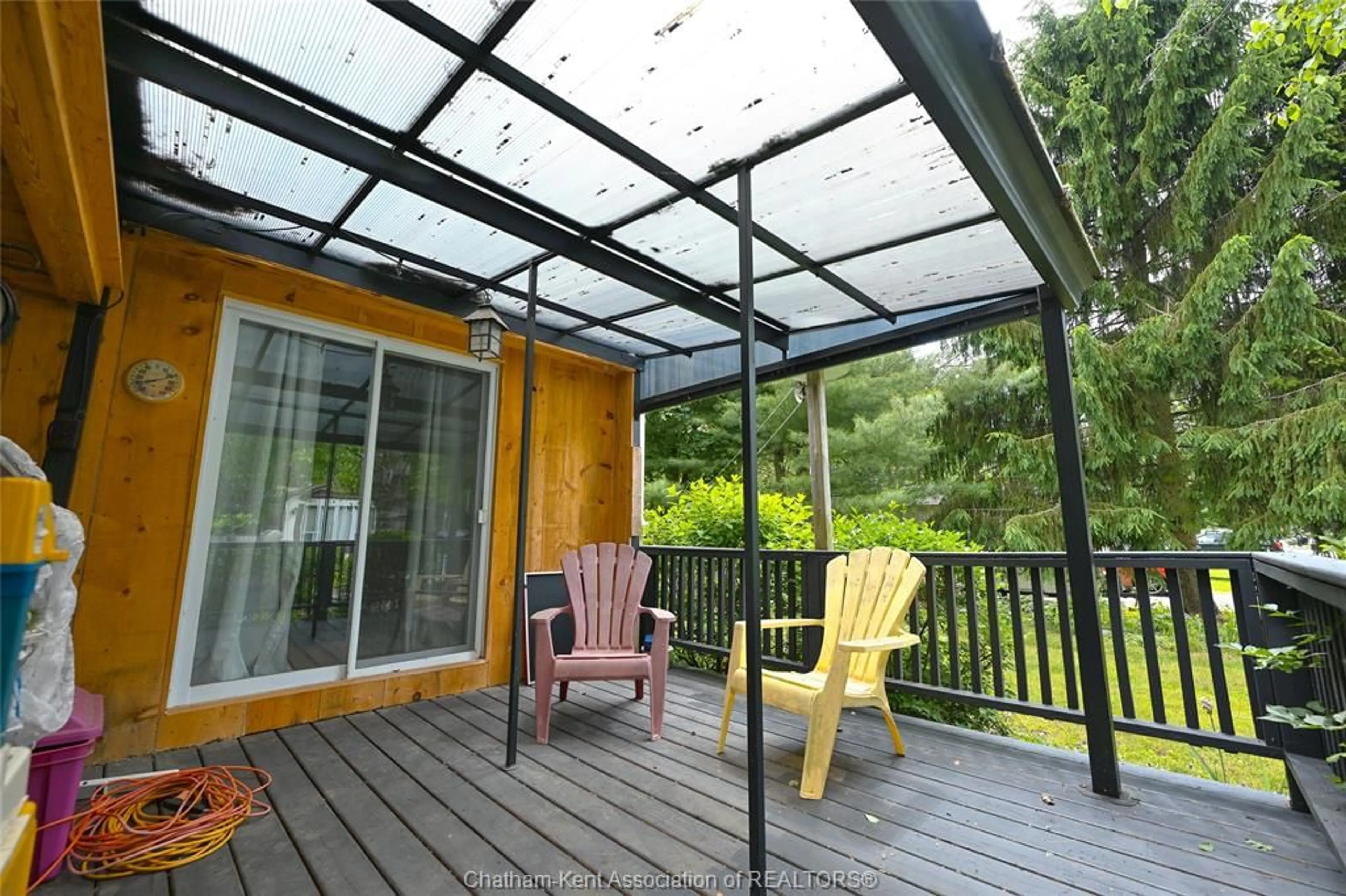 Patio, water/lake/river/ocean view for 29338 JANE Rd #72, Thamesville Ontario N0P 2K0
