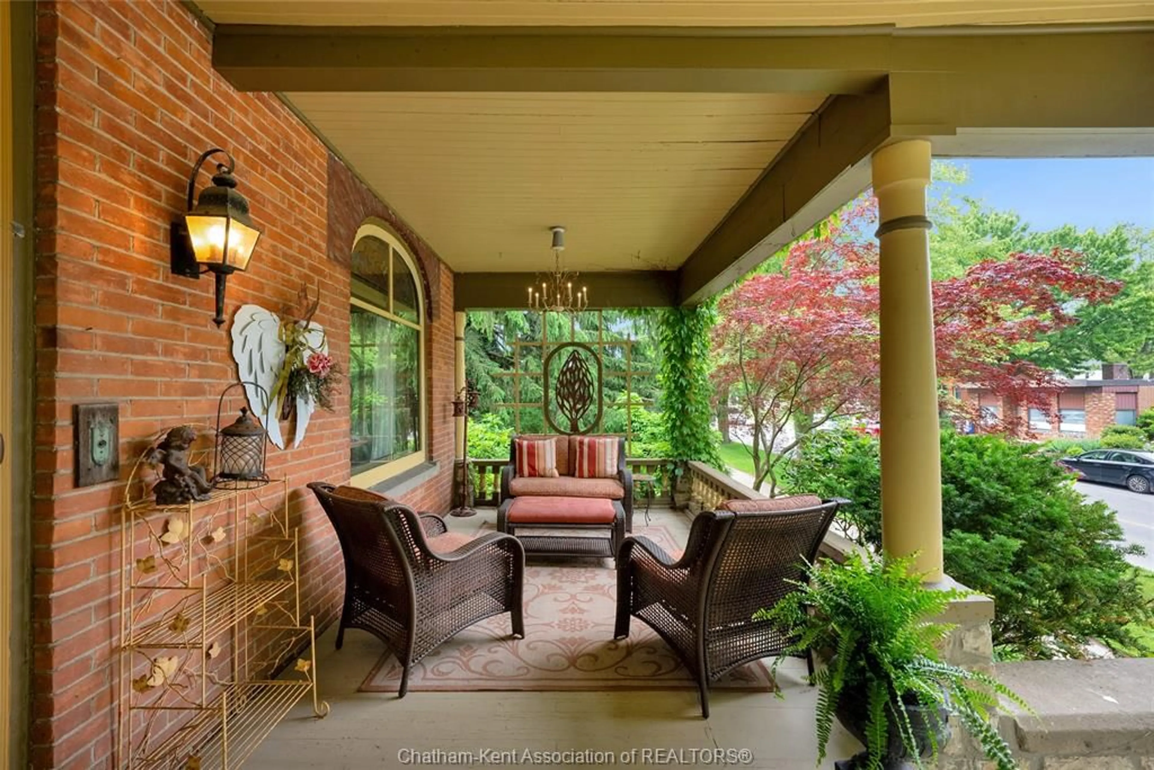 Patio, street for 603 NORTH St, Dresden Ontario N0P 1M0