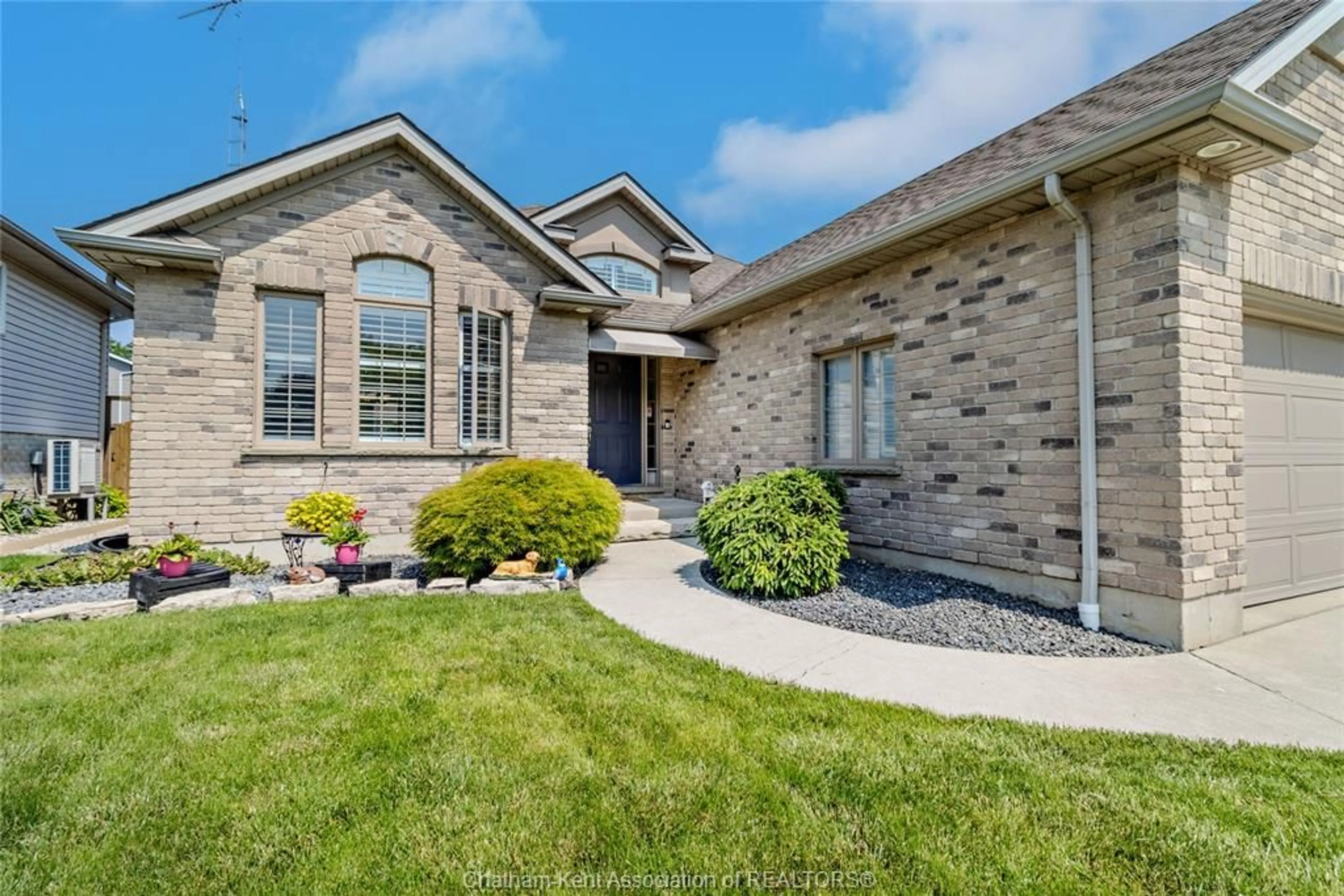 Home with brick exterior material, street for 50 BLOSSOM Pl, Chatham Ontario N7L 5N9