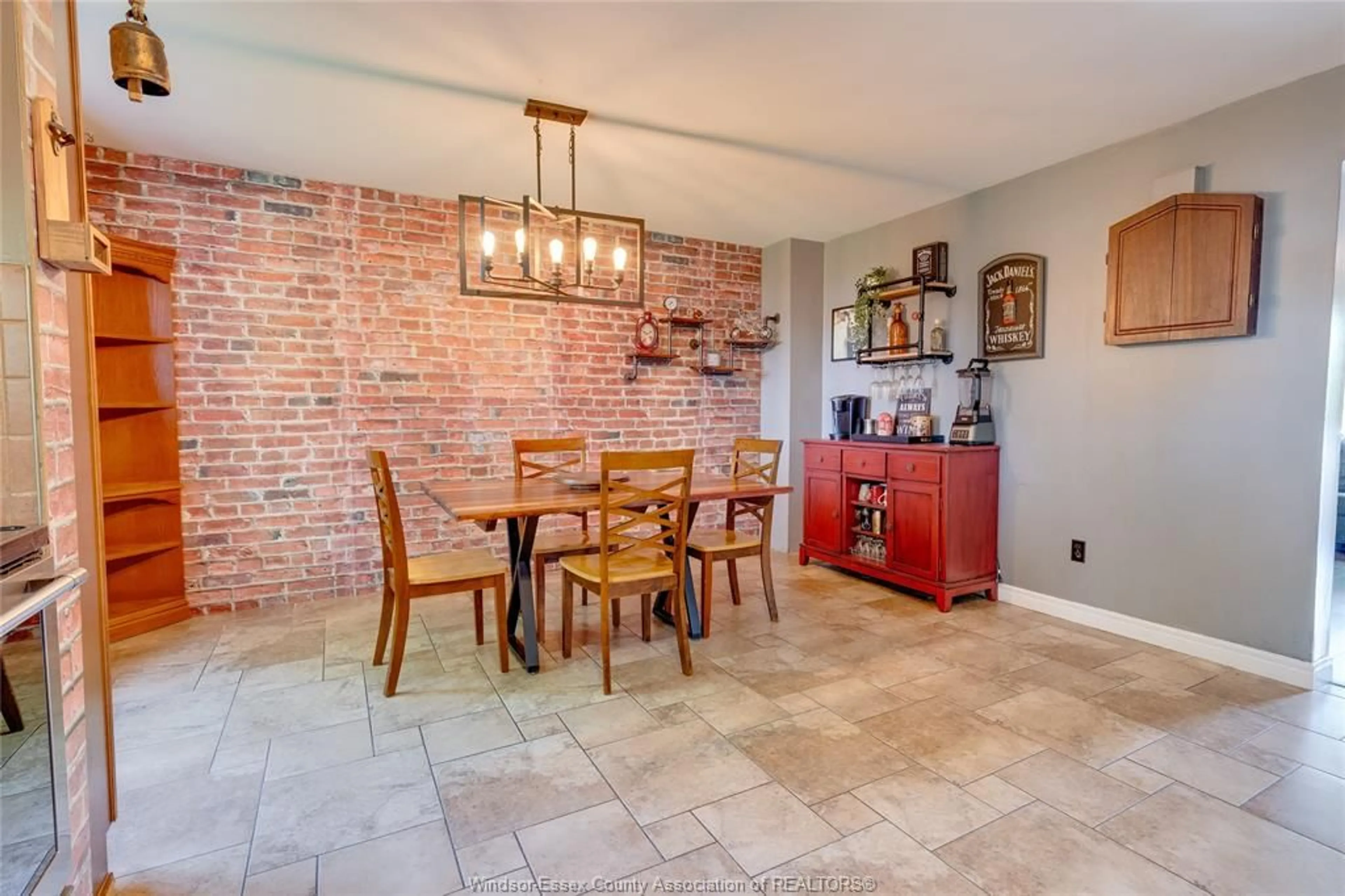 Unknown for 9670 MELVILLE Dr, Windsor Ontario N8R 1B3