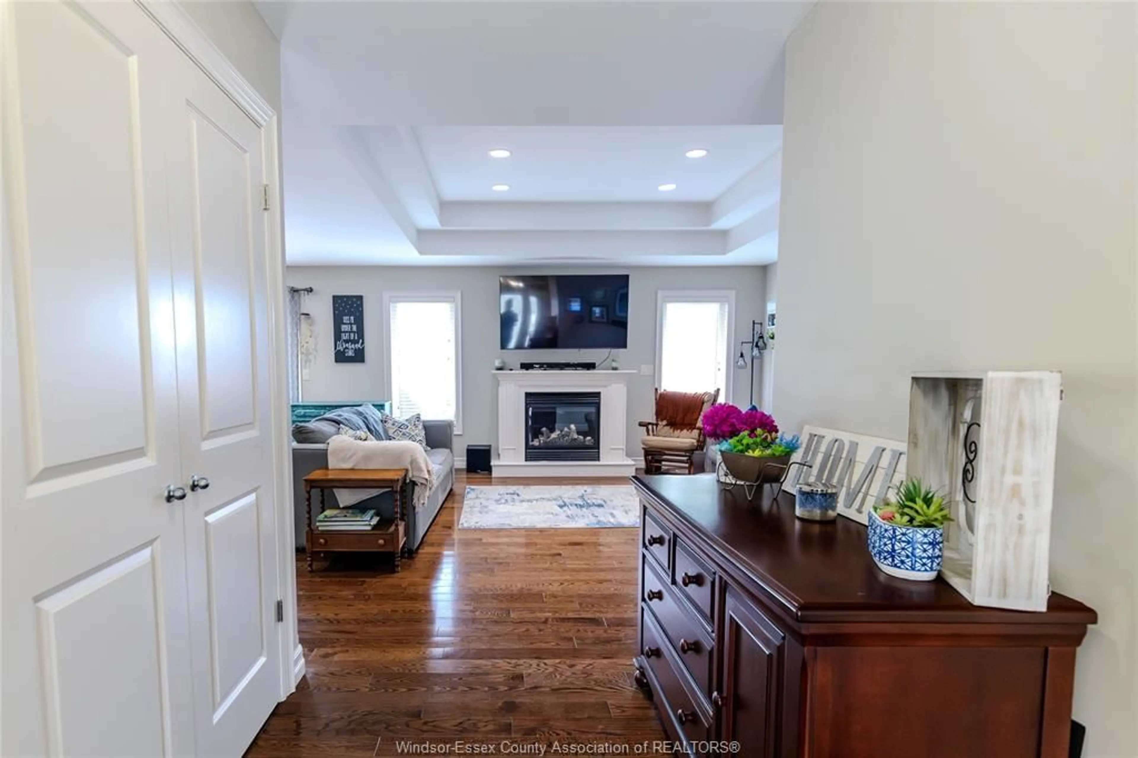 Living room with furniture, unknown for 11 DEER CROSS, Wheatley Ontario N0P 2L0
