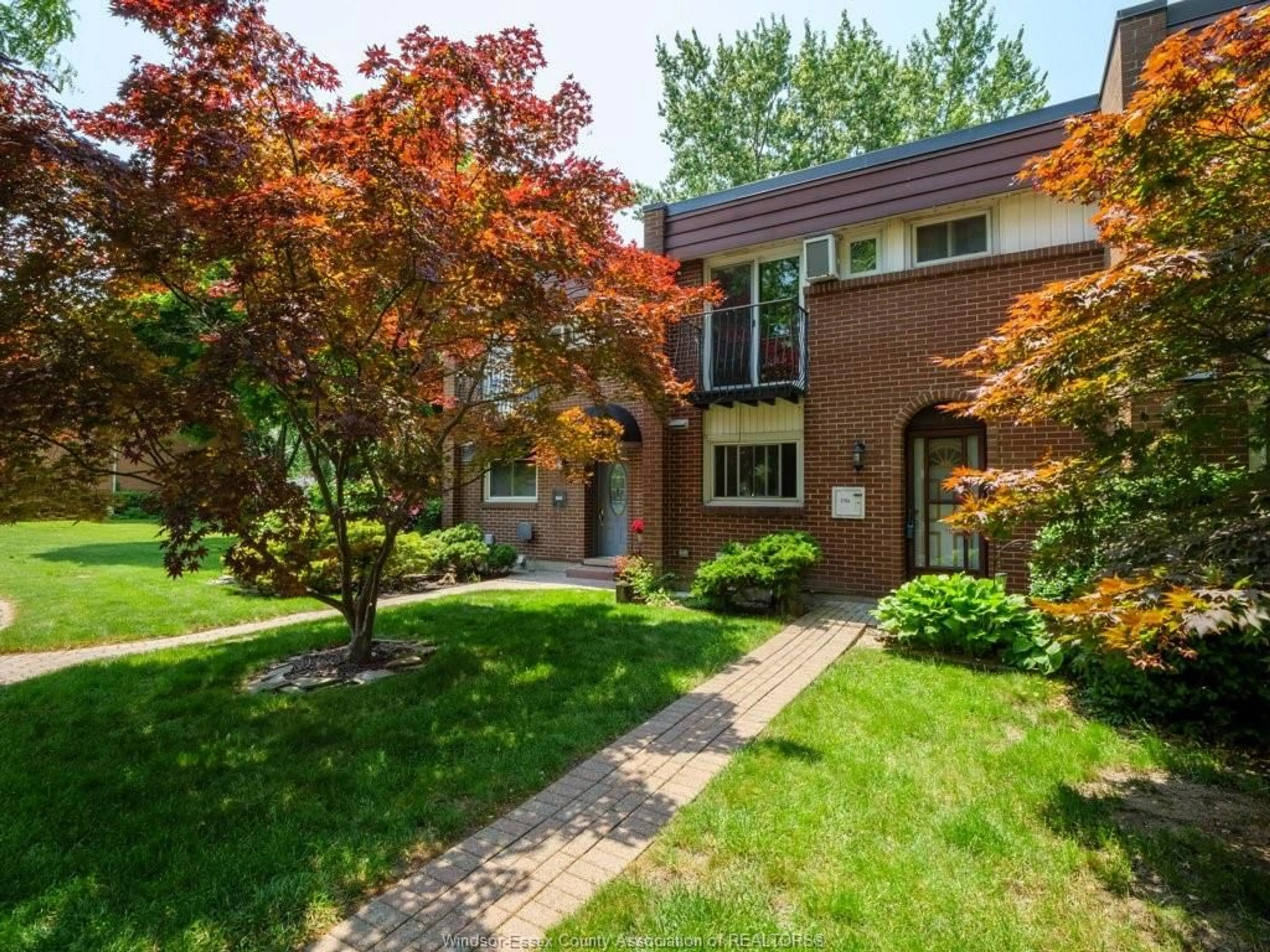 Home with brick exterior material, street for 1733 East Gate Estate #40, Windsor Ontario N8T 2S8