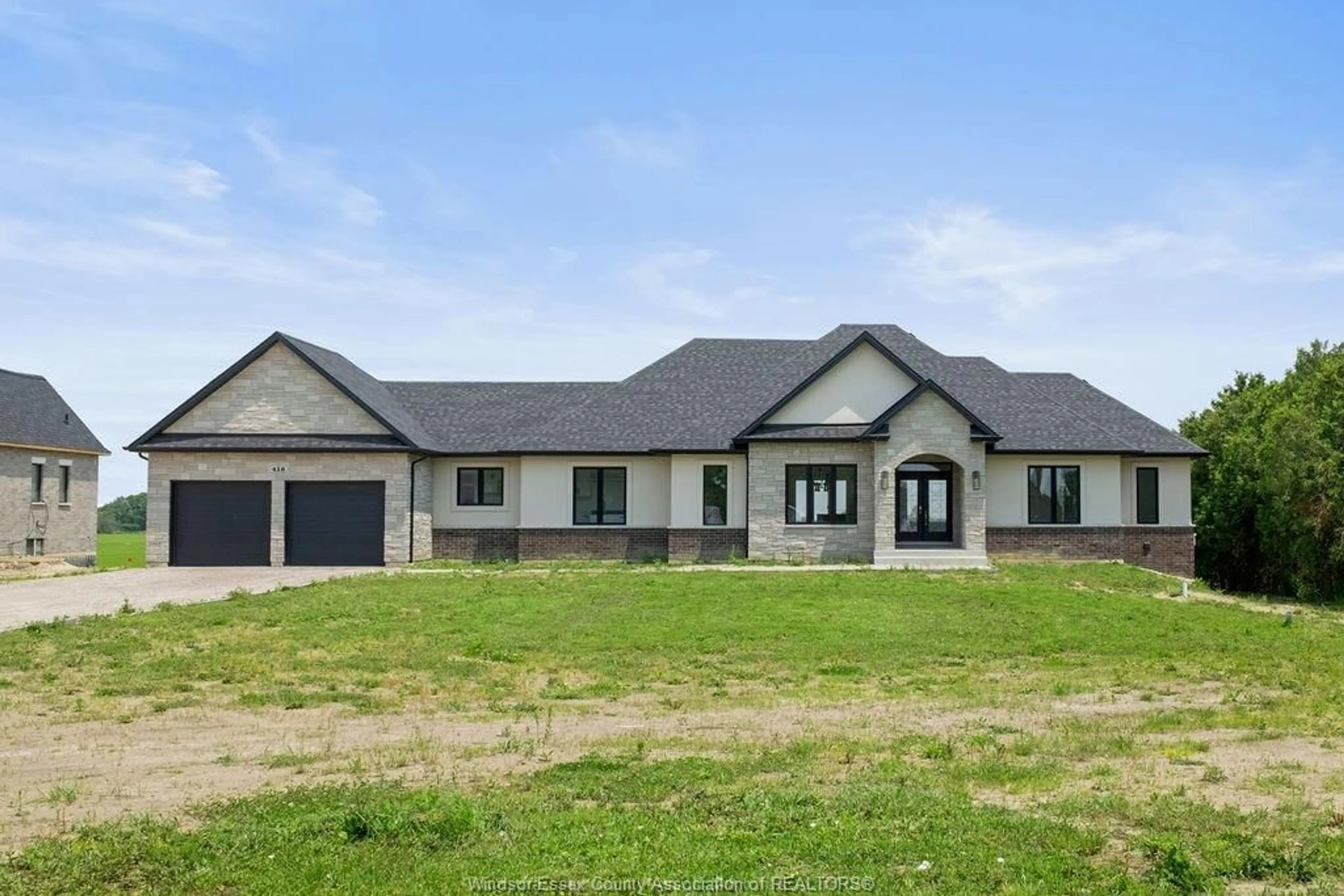 A pic from outside/outdoor area/front of a property/back of a property/a pic from drone, building for 418 COUNTY ROAD 34, Kingsville Ontario N8H 3V6