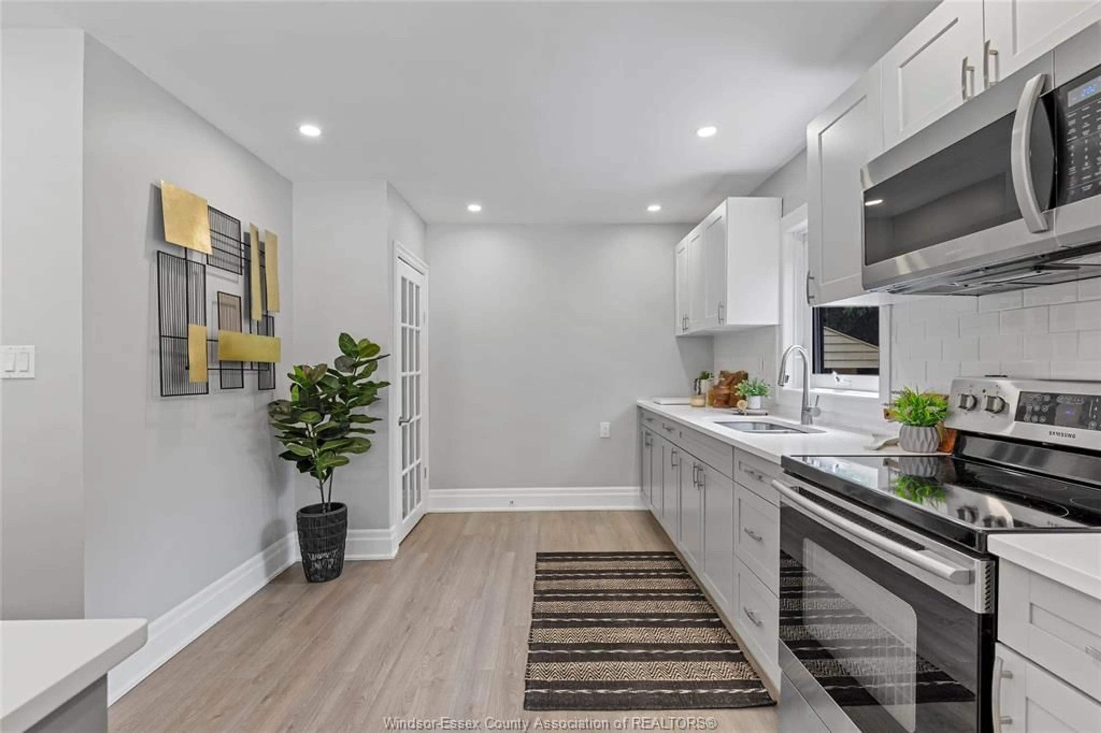 Open concept kitchen, unknown for 4495 PLEASANT Pl, Windsor Ontario N8Y 2E9