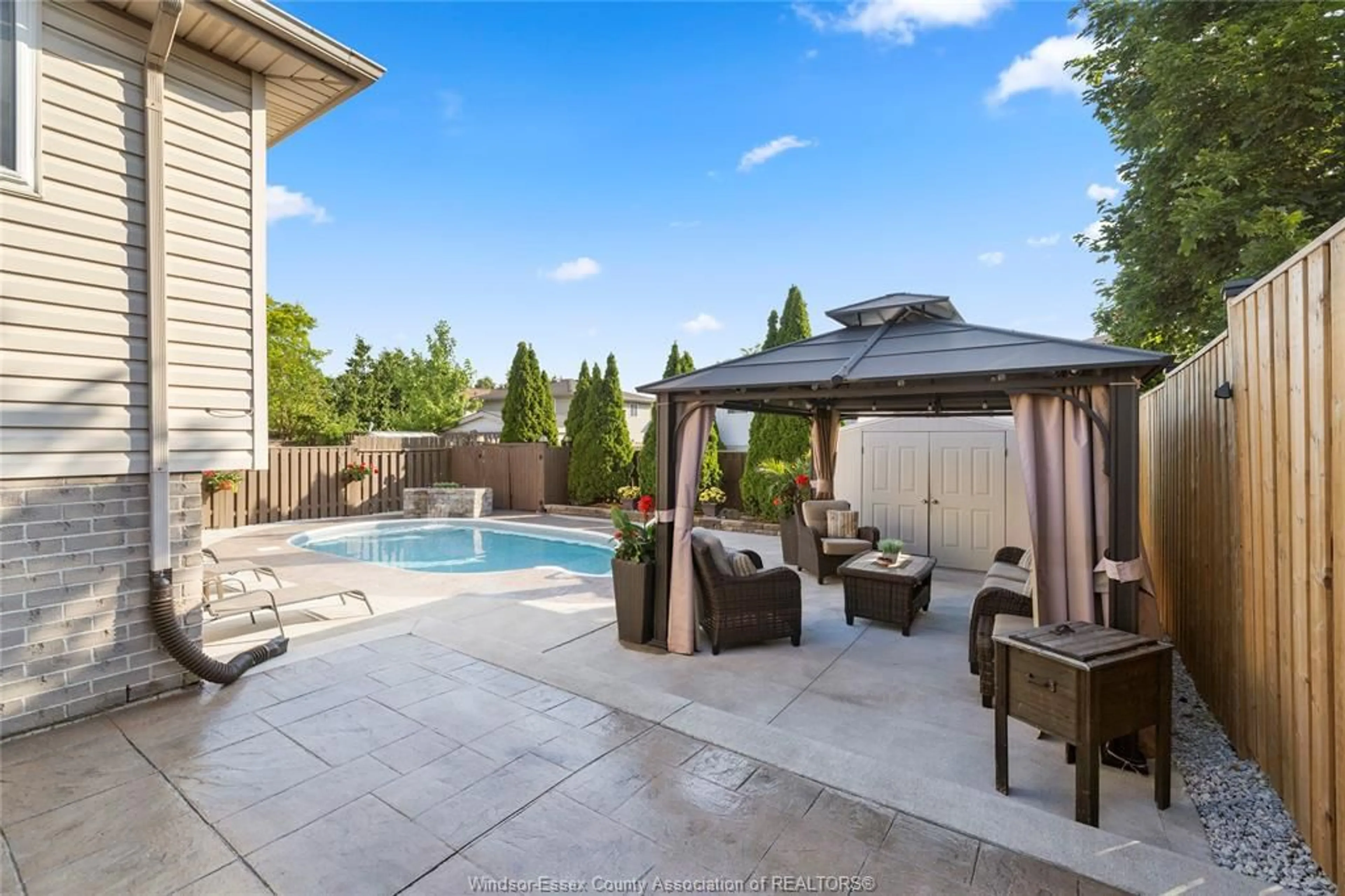 Patio, water/lake/river/ocean view for 1567 KAMLOOPS, Windsor Ontario N8W 5V1