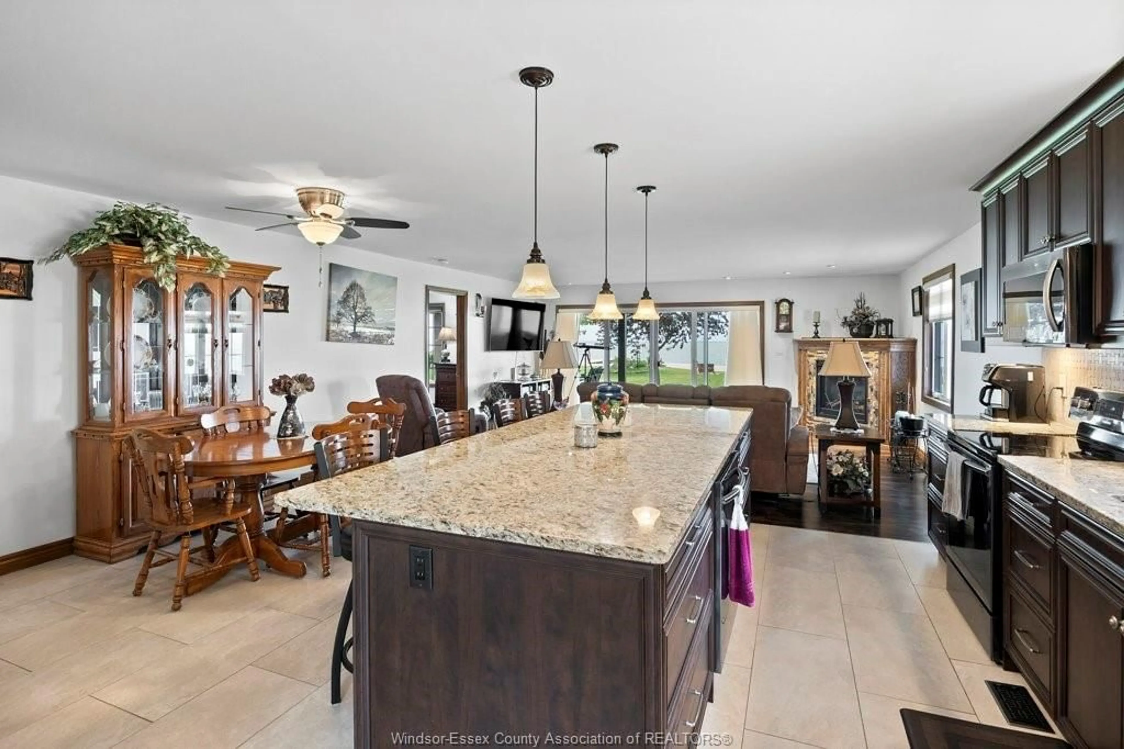 Open concept kitchen, ceramic/tile floor for 6472 ST. CLAIR Rd, Stoney Point Ontario N0R 1N0