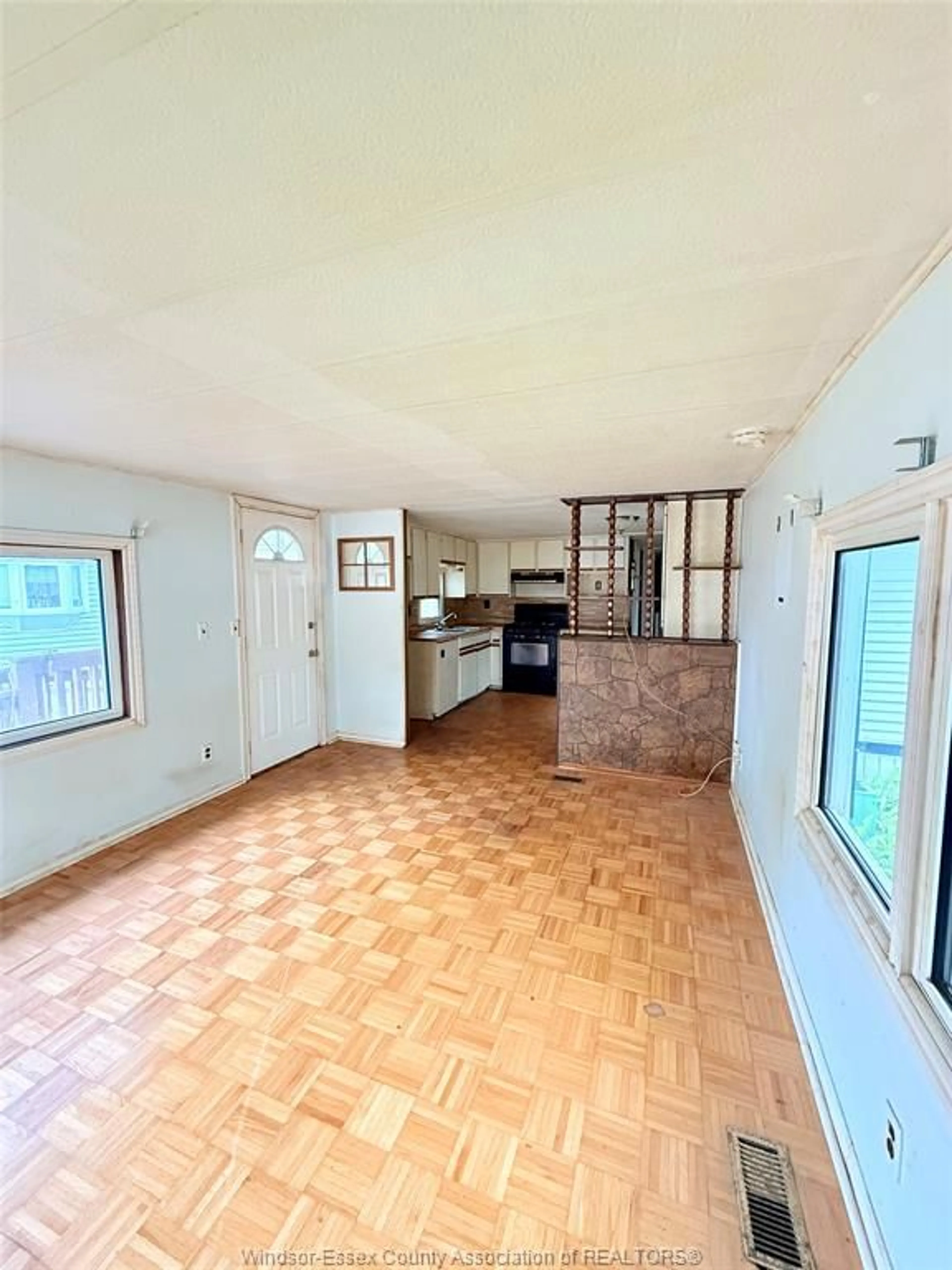 A pic of a room for 36 DANA, Essex Ontario N8M 1Z1