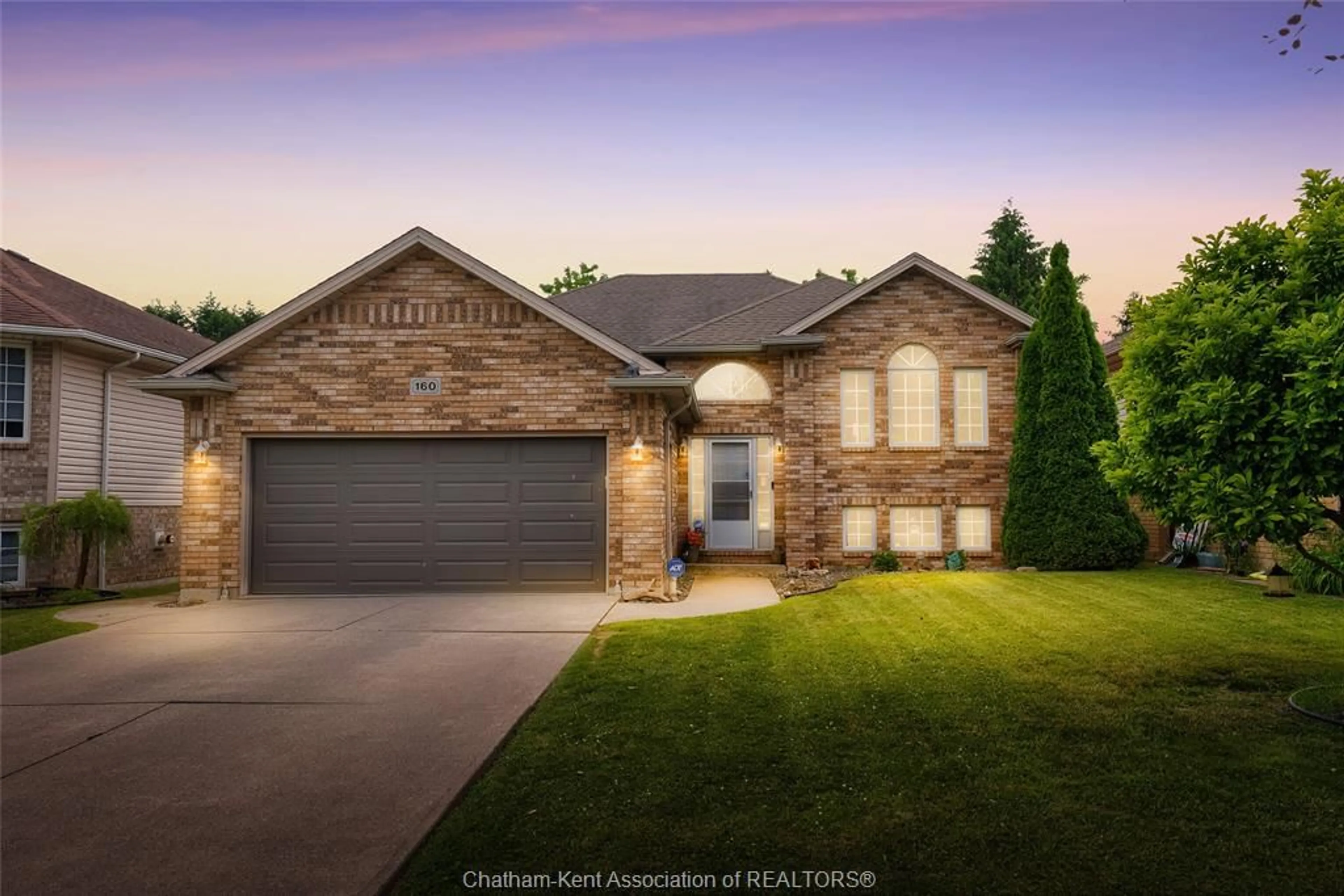 Home with brick exterior material, street for 160 Valley Rd, Chatham Ontario N7L 5L4