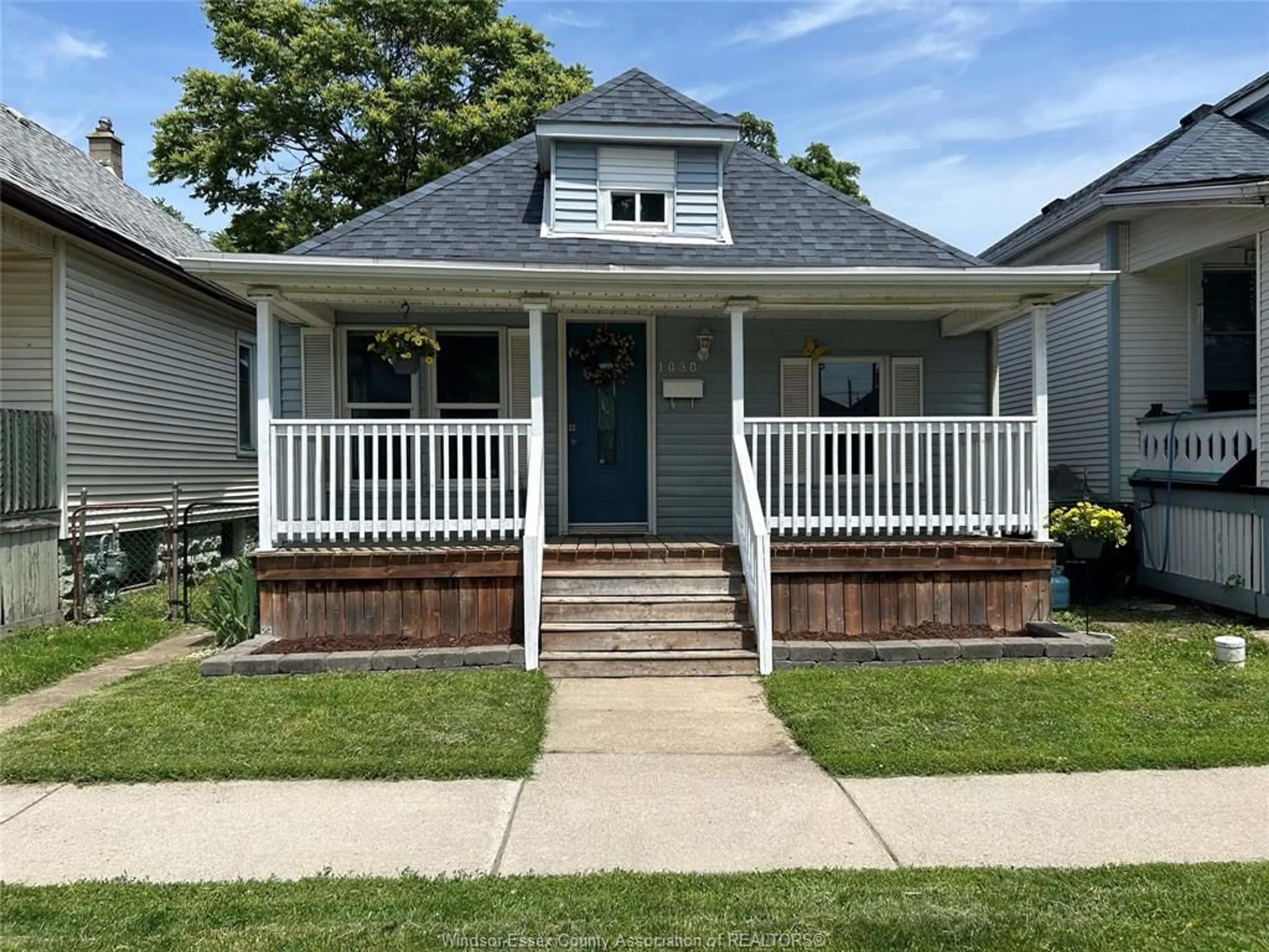 Home with vinyl exterior material, street for 1030 HIGHLAND Ave, Windsor Ontario N9A 1R7