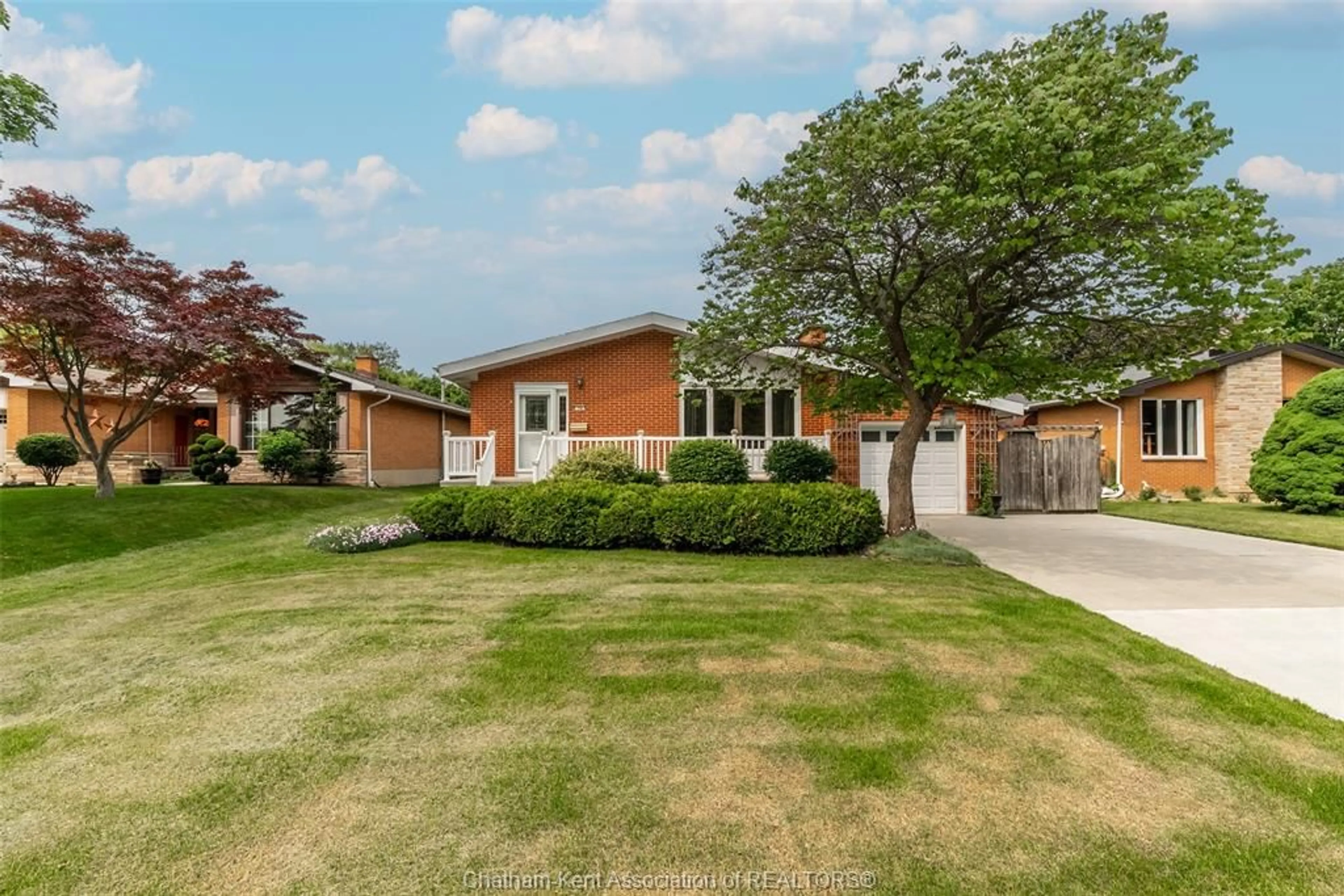 Unknown for 34 Wyandott St, Chatham Ontario N7M 2T5